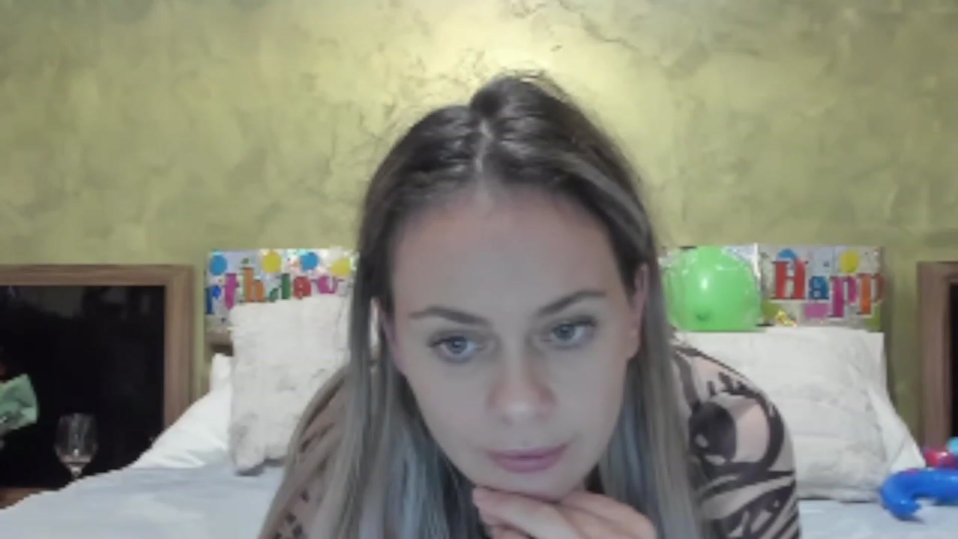 Gallery image thumbnail from DebraPaige's myfreecams stream on, 12/06/2022, 14:33 image 11 of 20