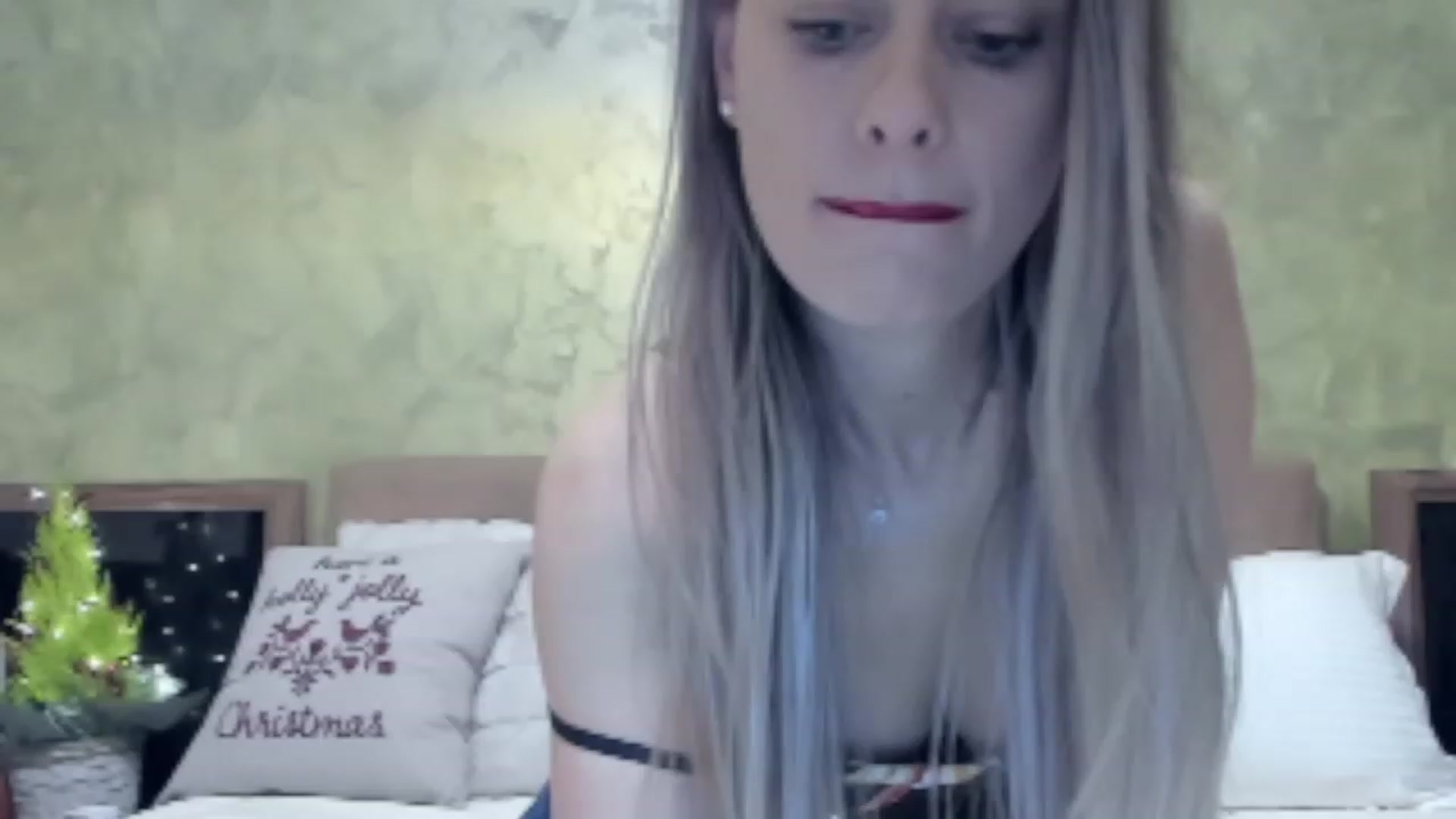 Gallery image thumbnail from DebraPaige's myfreecams stream on, 12/07/2022, 09:37 image 2 of 20