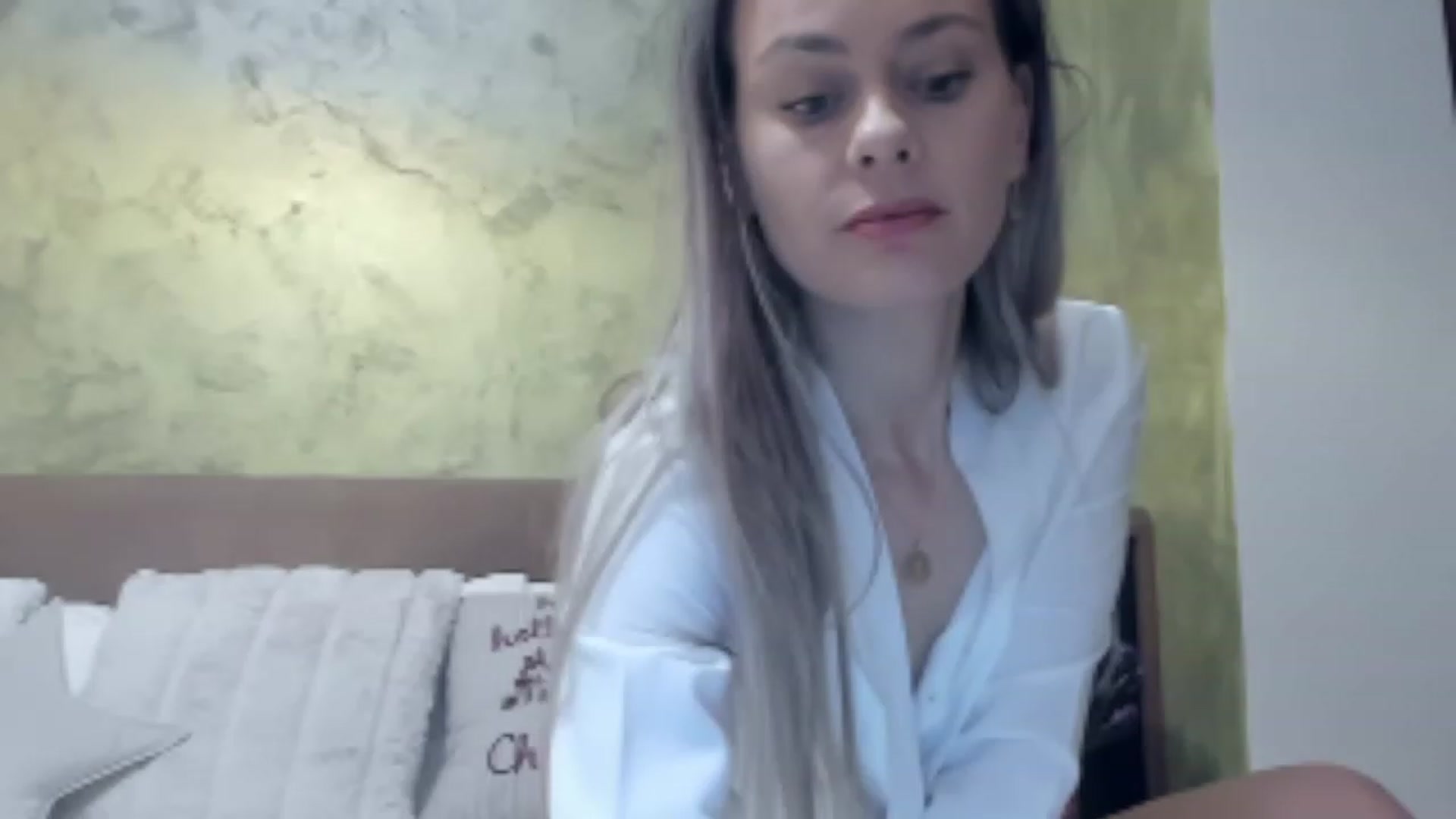 Gallery image thumbnail from DebraPaige's myfreecams stream on, 12/08/2022, 06:17 image 16 of 20
