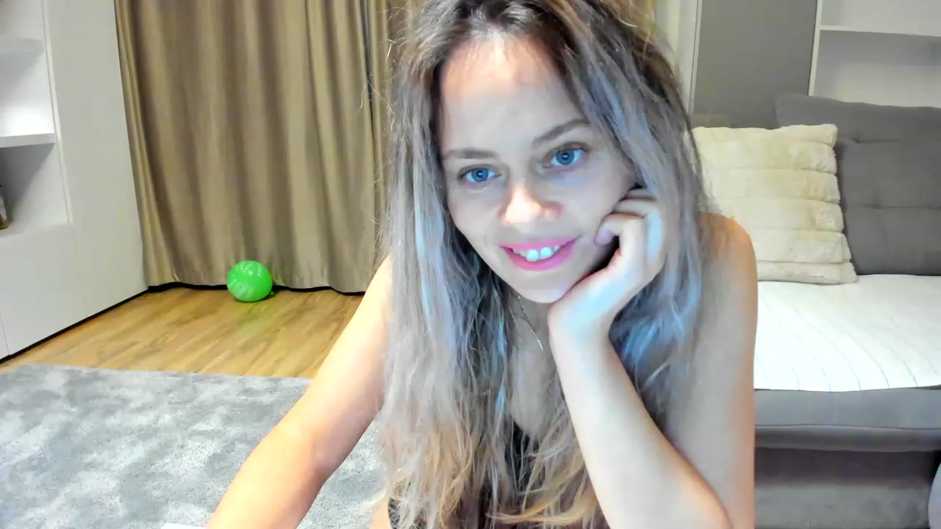 Gallery image thumbnail from DebraPaige's myfreecams stream on, 12/28/2022, 15:47 image 9 of 20