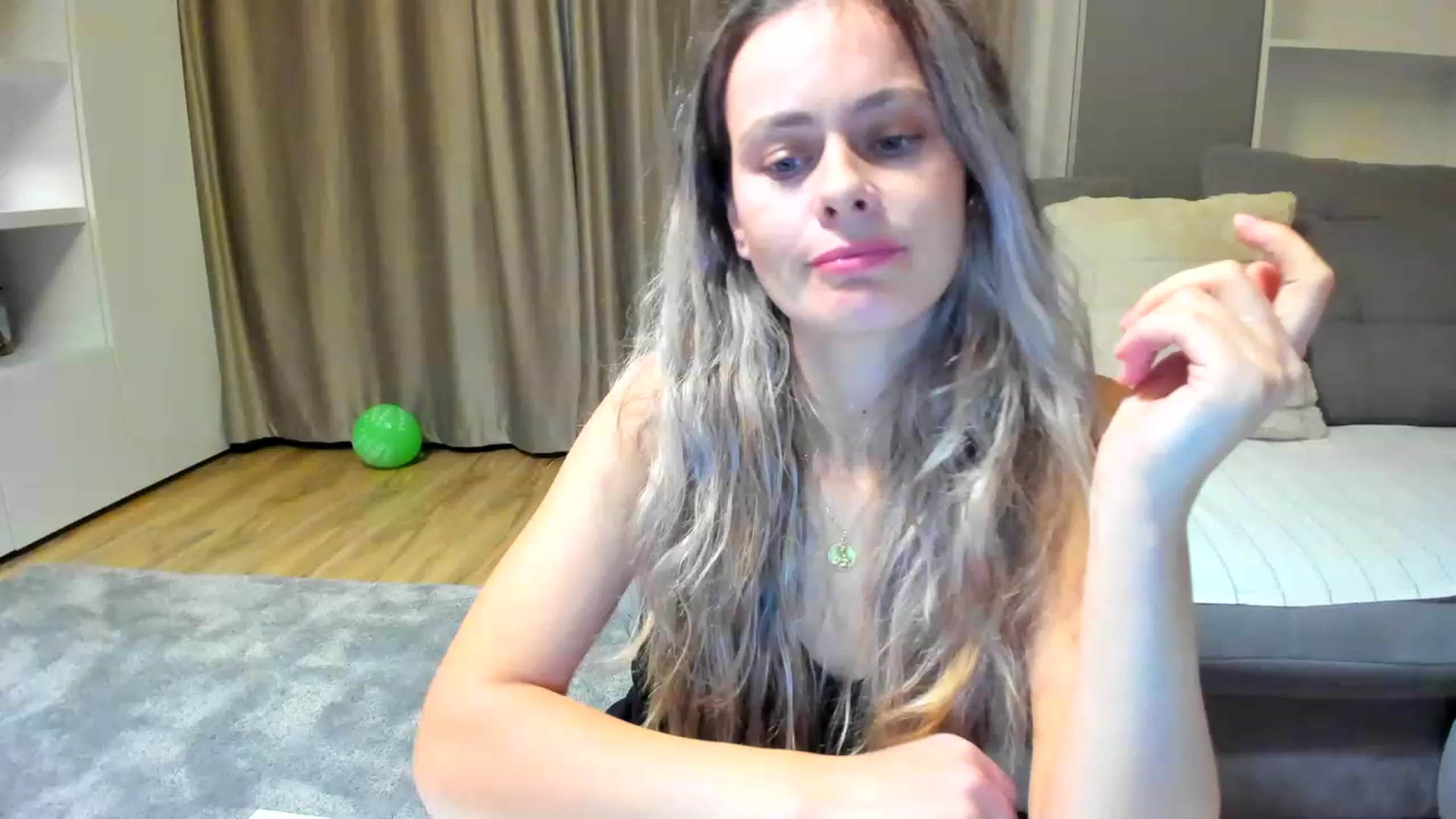 Gallery image thumbnail from DebraPaige's myfreecams stream on, 12/28/2022, 15:47 image 12 of 20