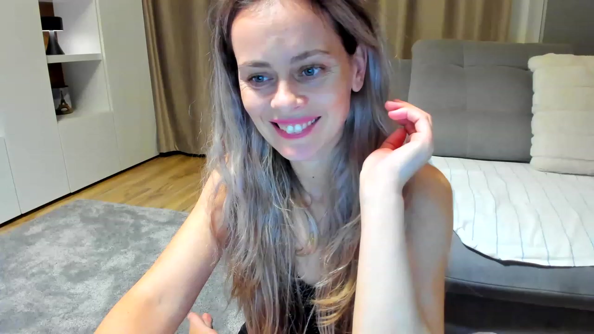 Gallery image thumbnail from DebraPaige's myfreecams stream on, 12/28/2022, 18:30 image 16 of 20