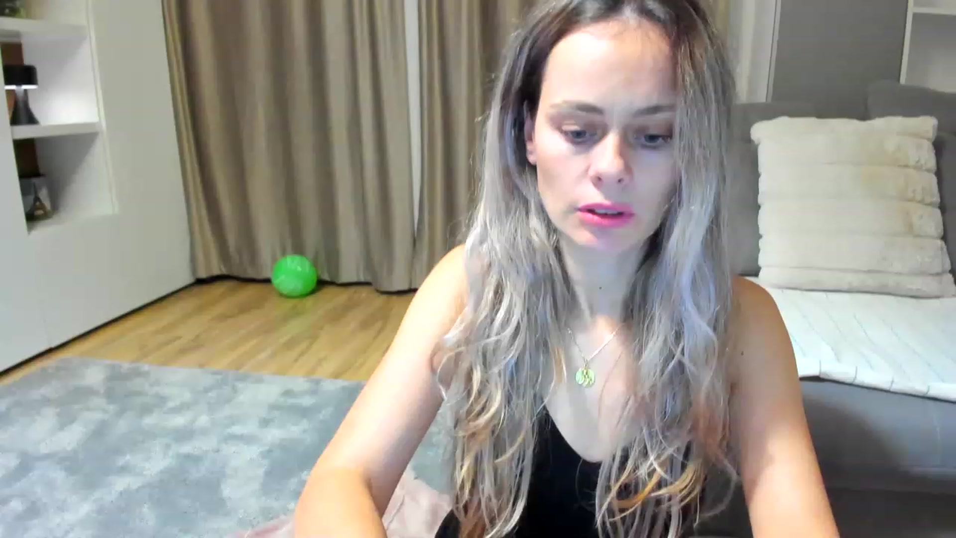 Gallery image thumbnail from DebraPaige's myfreecams stream on, 12/28/2022, 18:30 image 1 of 20