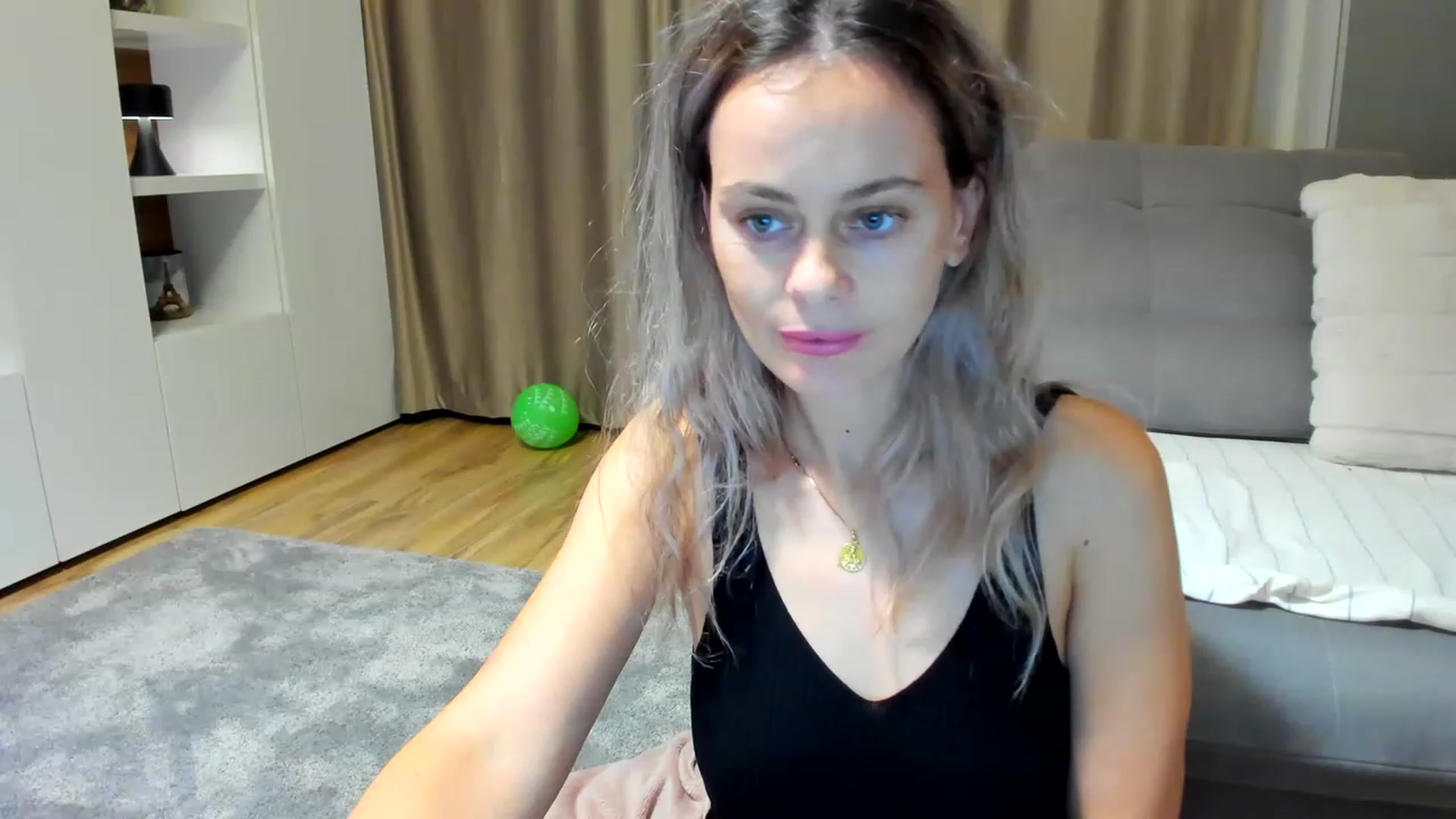 Gallery image thumbnail from DebraPaige's myfreecams stream on, 12/28/2022, 18:30 image 9 of 20