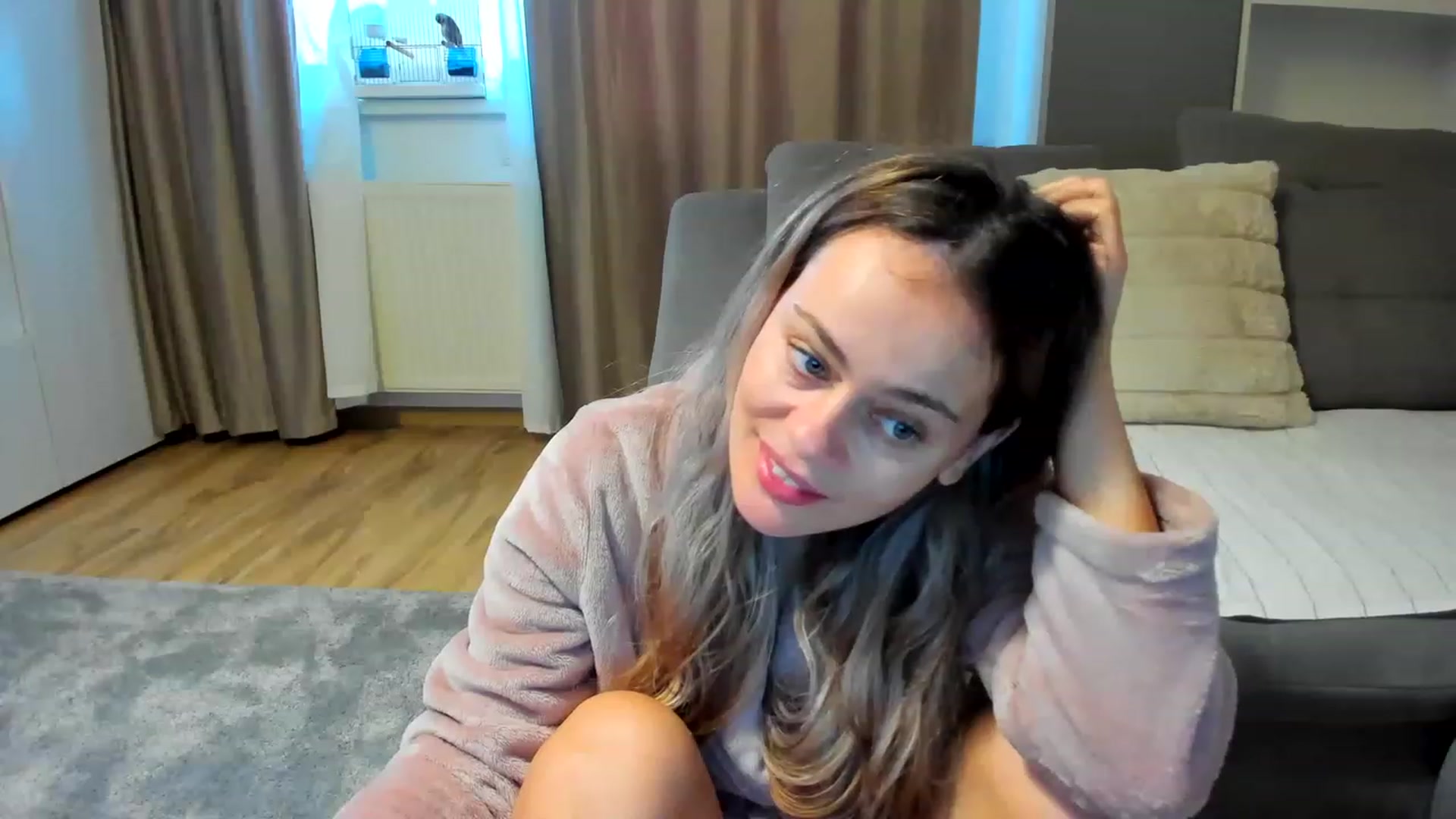 Gallery image thumbnail from DebraPaige's myfreecams stream on, 12/29/2022, 08:47 image 14 of 20