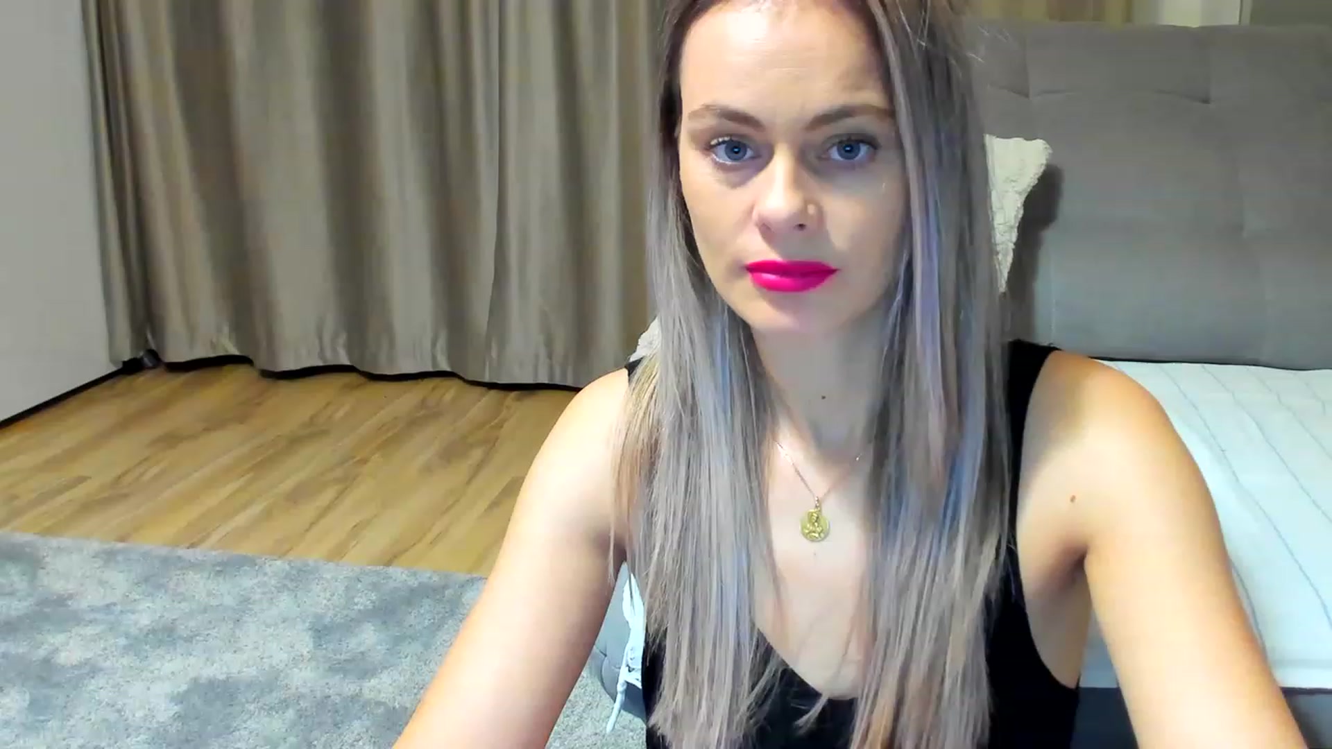 Gallery image thumbnail from DebraPaige's myfreecams stream on, 12/29/2022, 18:31 image 19 of 20