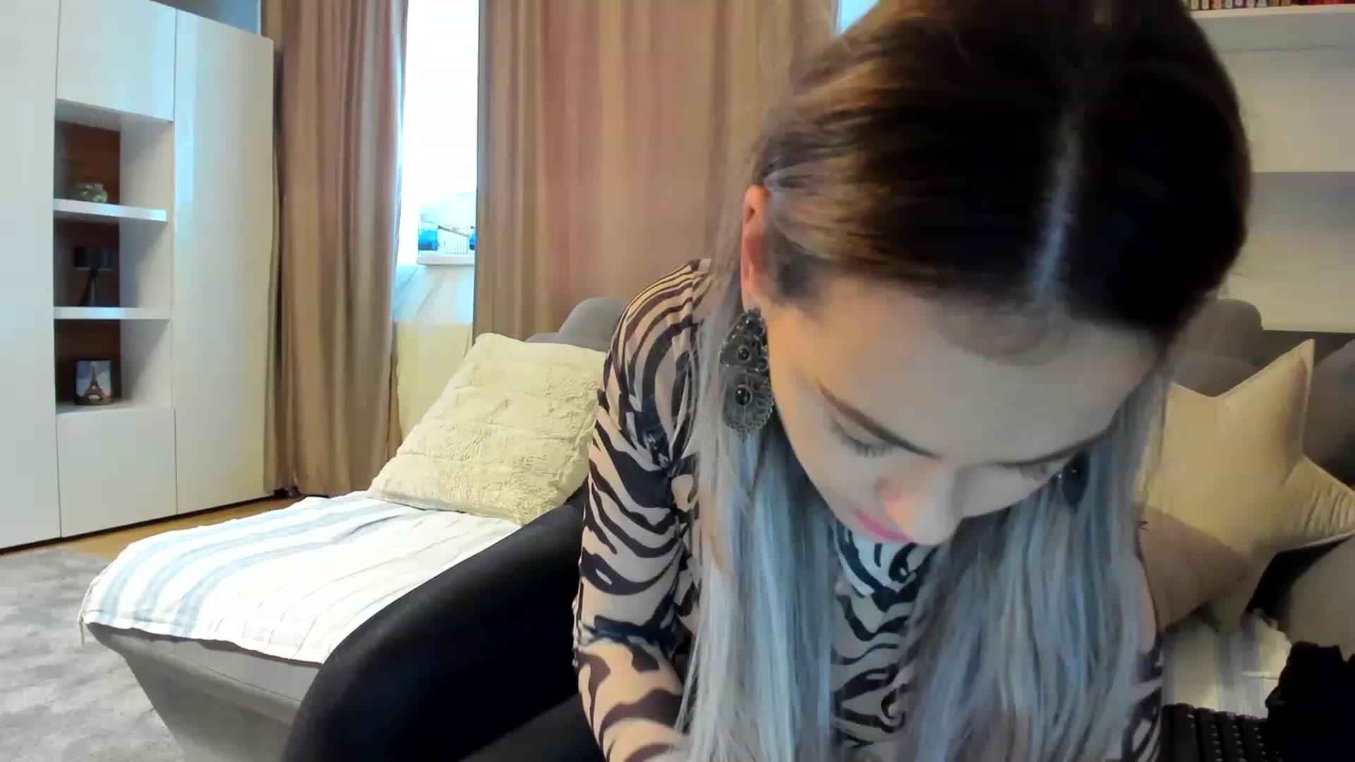Gallery image thumbnail from DebraPaige's myfreecams stream on, 12/30/2022, 10:20 image 6 of 20