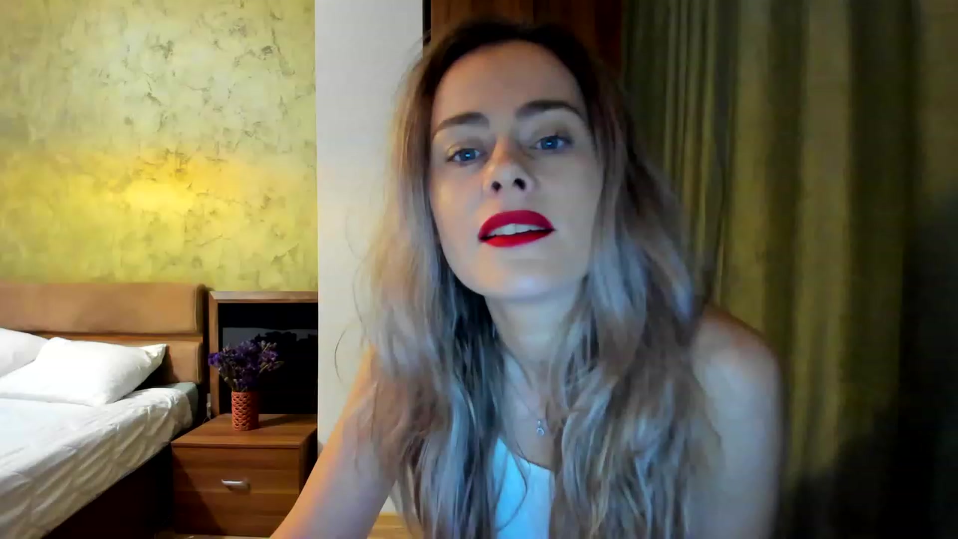 Gallery image thumbnail from DebraPaige's myfreecams stream on, 01/10/2023, 06:46 image 17 of 20