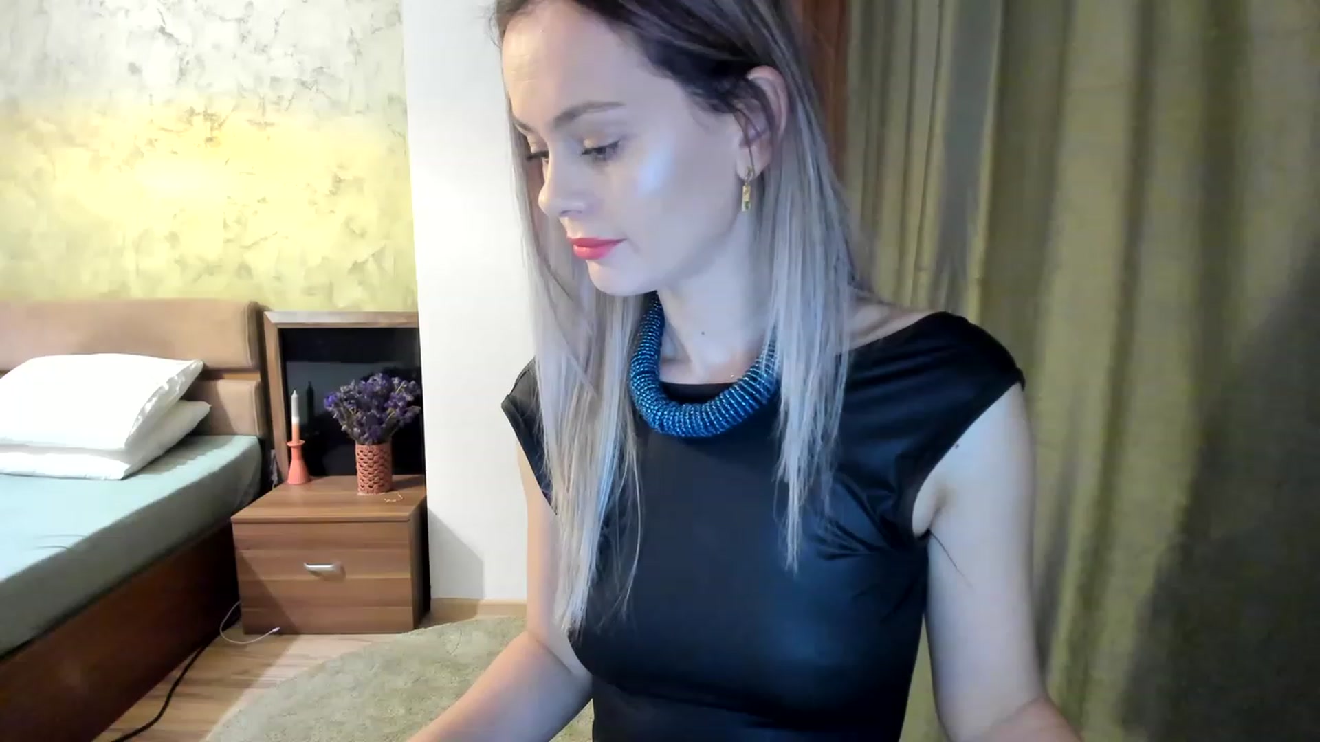 Gallery image thumbnail from DebraPaige's myfreecams stream on, 01/16/2023, 06:43 image 19 of 20