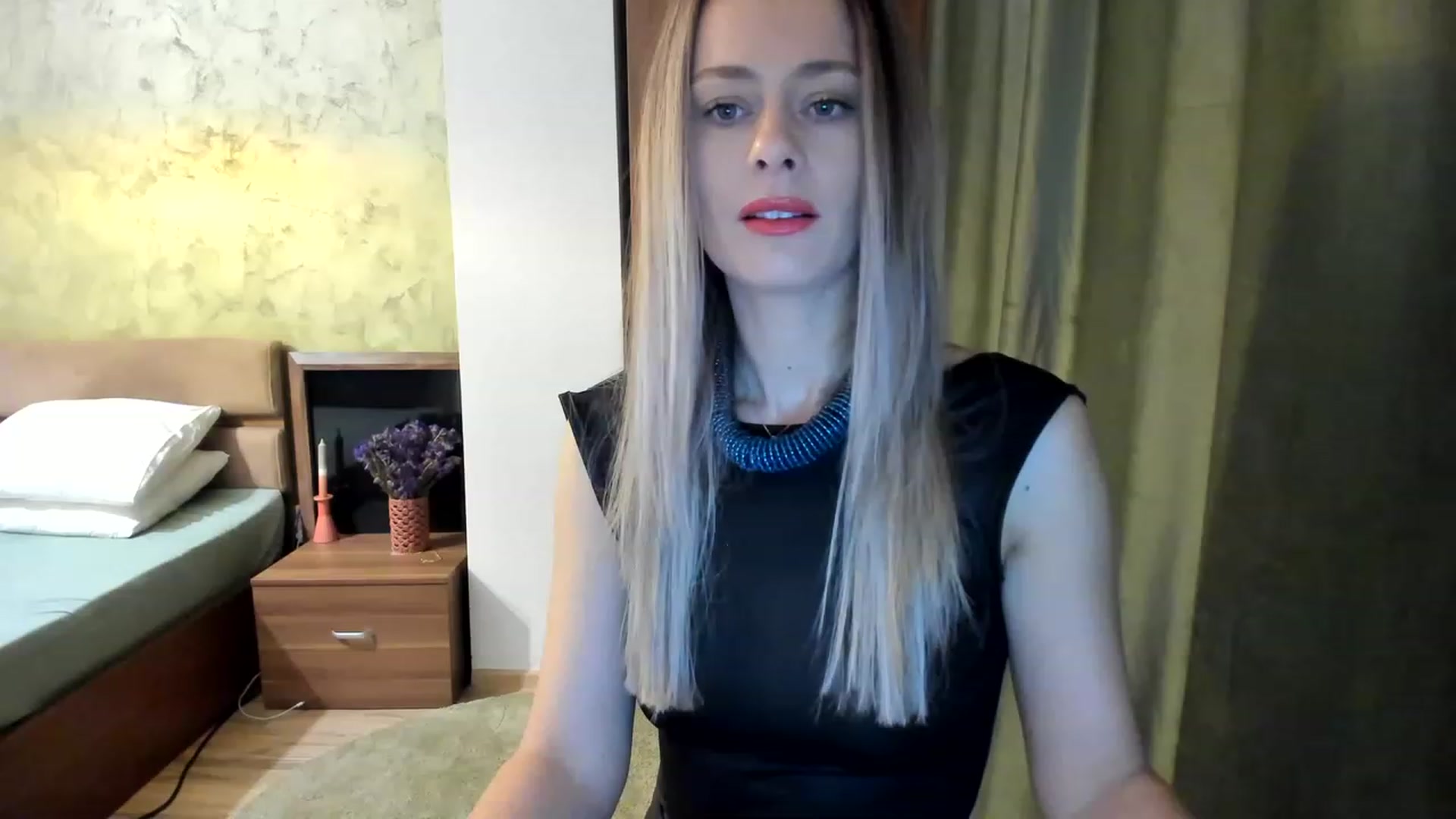 Gallery image thumbnail from DebraPaige's myfreecams stream on, 01/16/2023, 06:43 image 2 of 20
