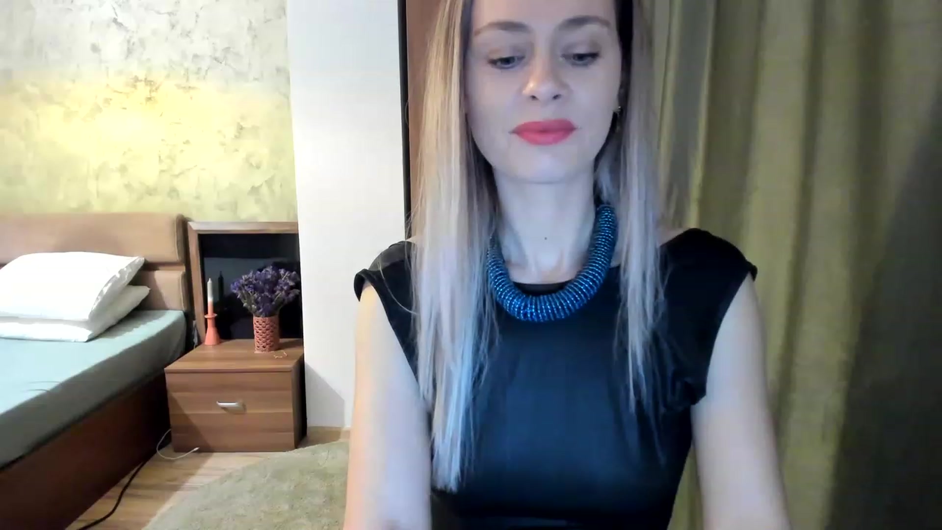 Gallery image thumbnail from DebraPaige's myfreecams stream on, 01/16/2023, 06:43 image 18 of 20