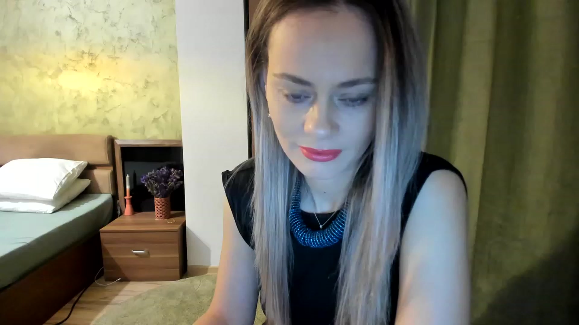 Gallery image thumbnail from DebraPaige's myfreecams stream on, 01/16/2023, 06:43 image 3 of 20