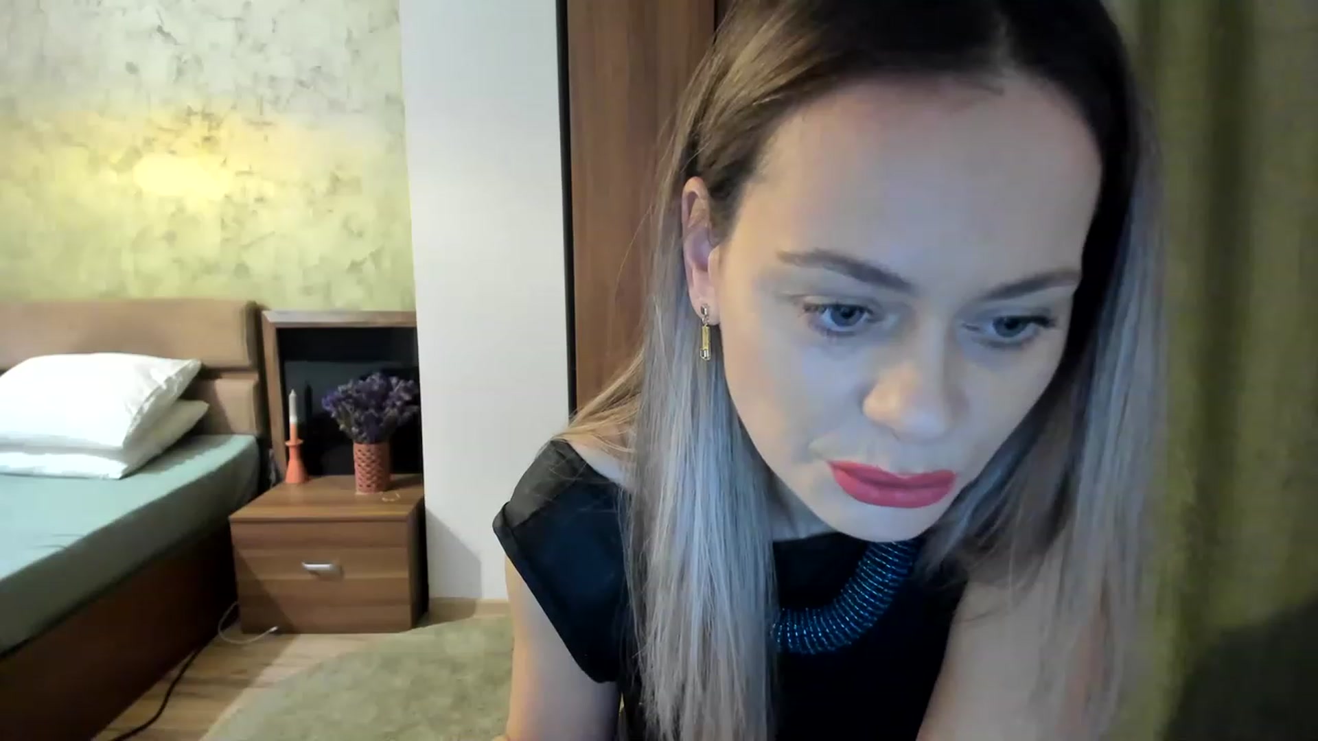 Gallery image thumbnail from DebraPaige's myfreecams stream on, 01/16/2023, 06:43 image 15 of 20