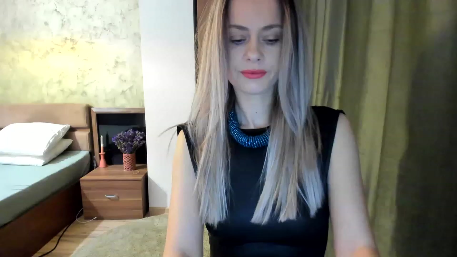 Gallery image thumbnail from DebraPaige's myfreecams stream on, 01/16/2023, 06:43 image 12 of 20