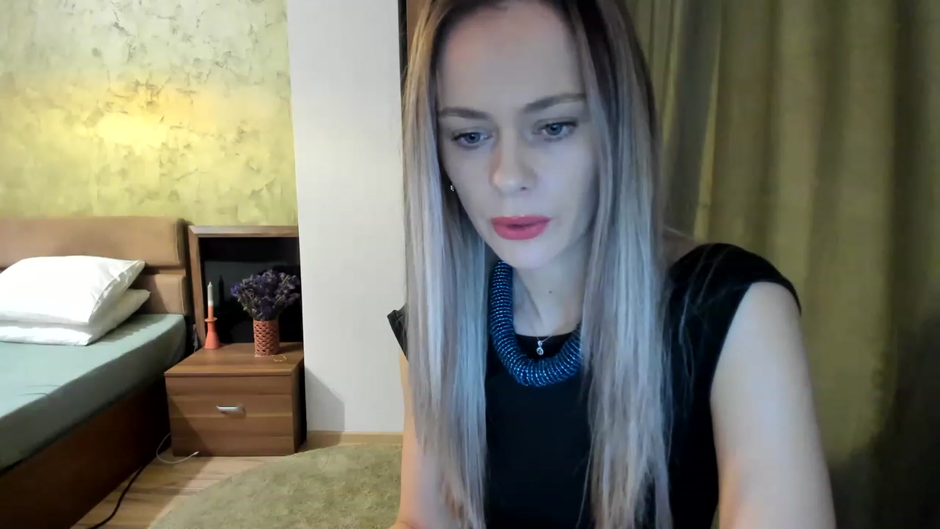 Gallery image thumbnail from DebraPaige's myfreecams stream on, 01/16/2023, 07:03 image 17 of 20