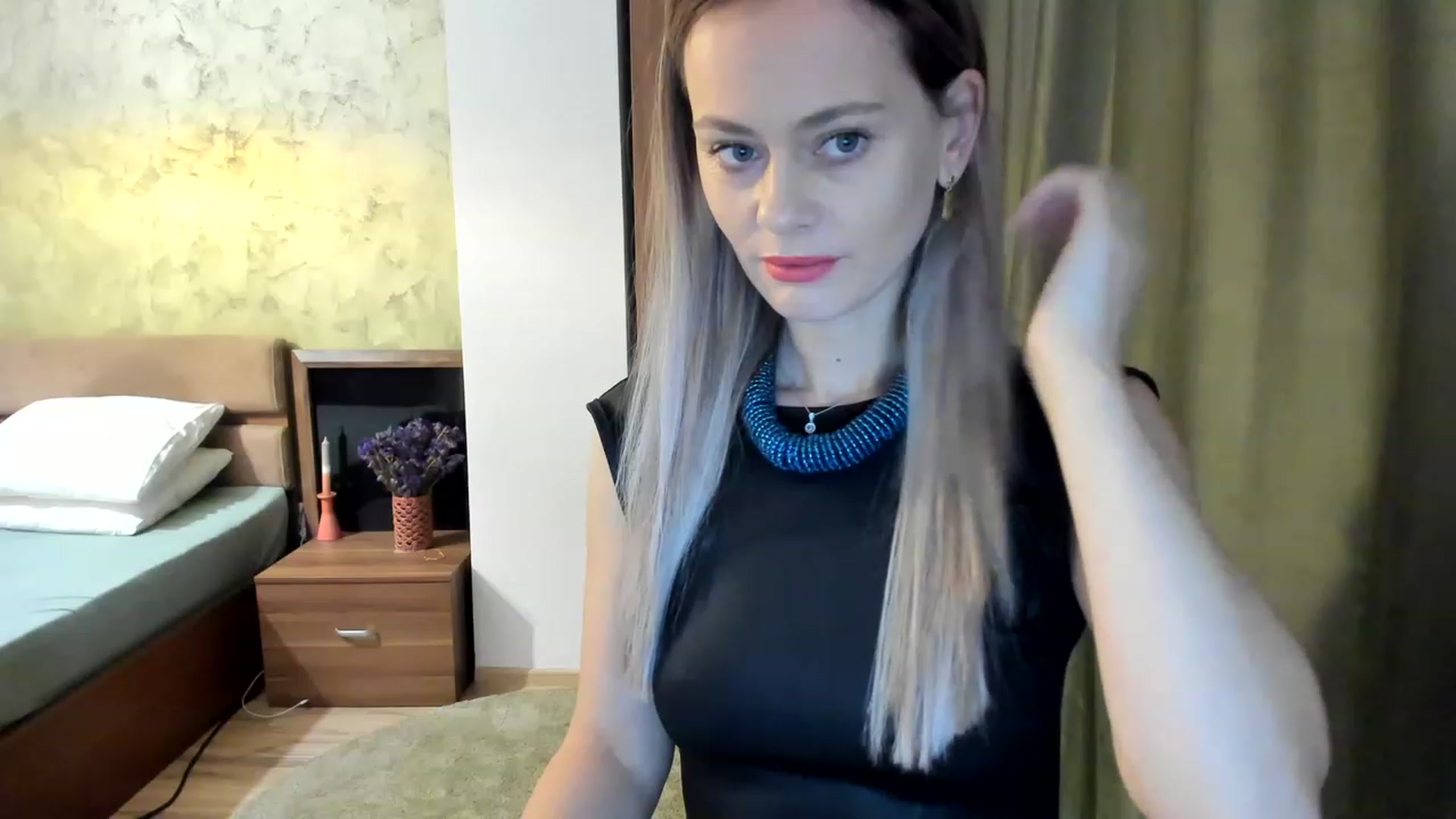 Gallery image thumbnail from DebraPaige's myfreecams stream on, 01/16/2023, 07:03 image 15 of 20