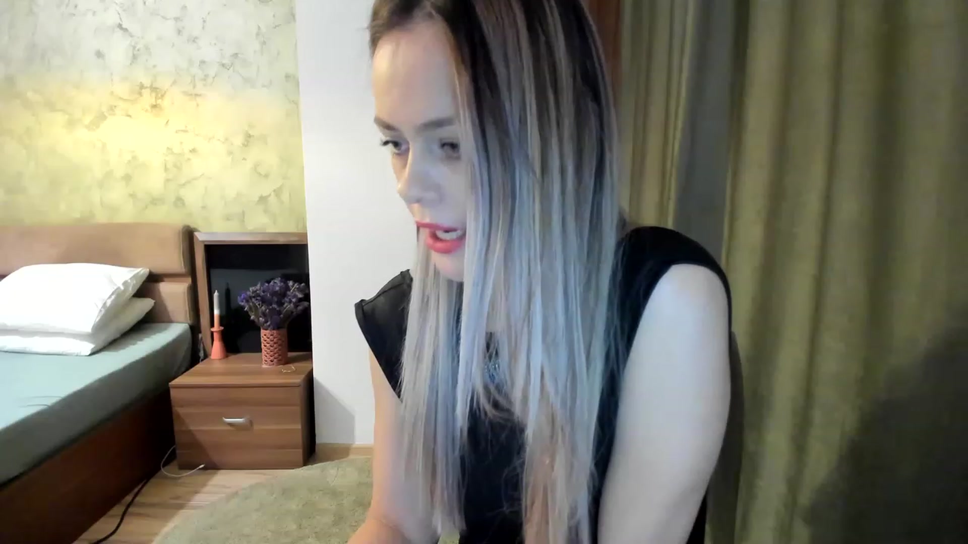 Gallery image thumbnail from DebraPaige's myfreecams stream on, 01/16/2023, 07:03 image 11 of 20