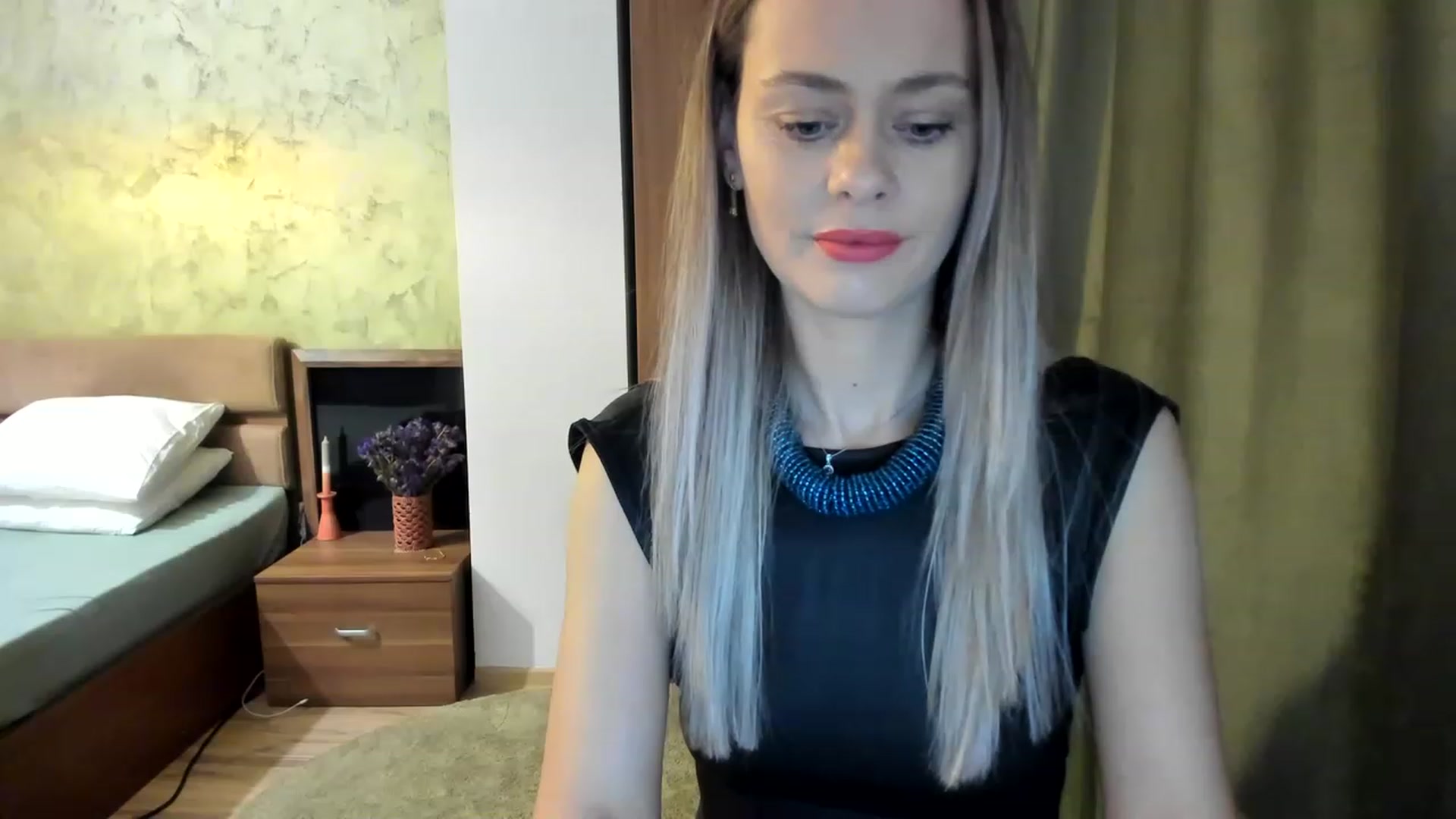 Gallery image thumbnail from DebraPaige's myfreecams stream on, 01/16/2023, 07:03 image 16 of 20