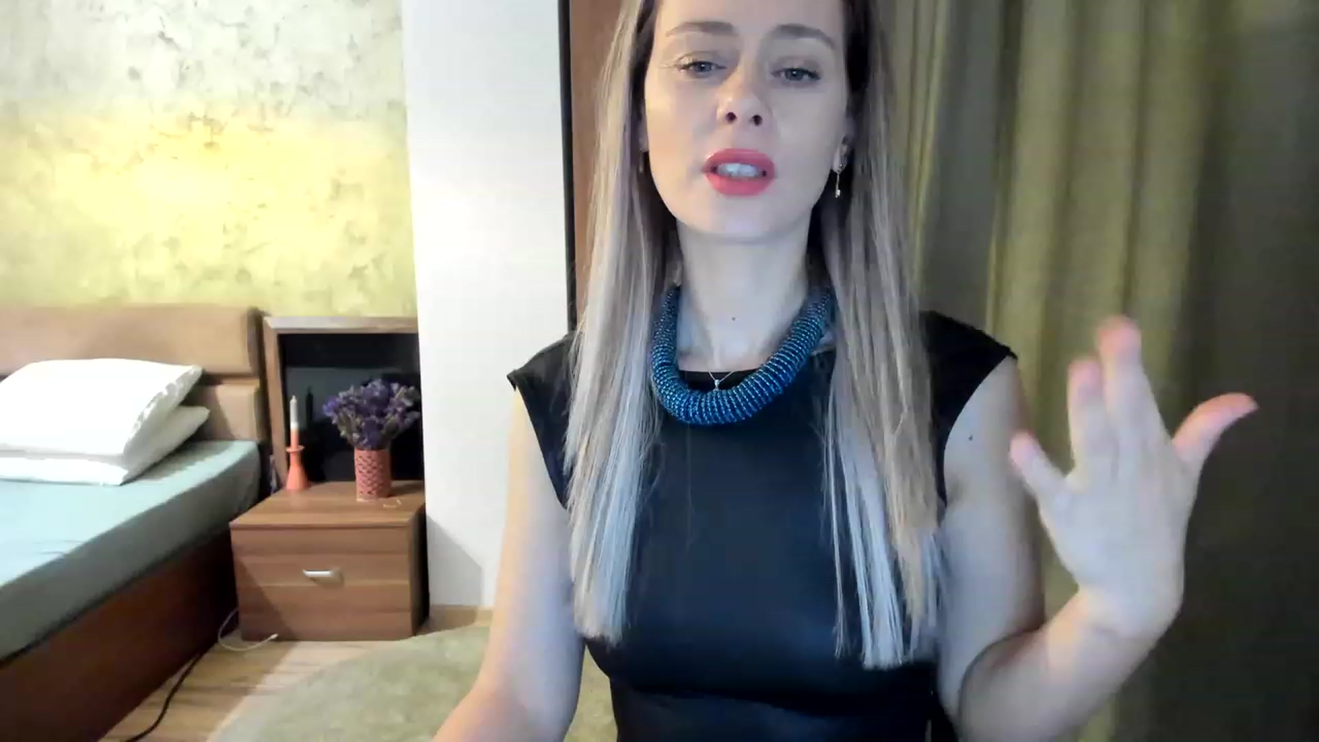 Gallery image thumbnail from DebraPaige's myfreecams stream on, 01/16/2023, 07:03 image 2 of 20