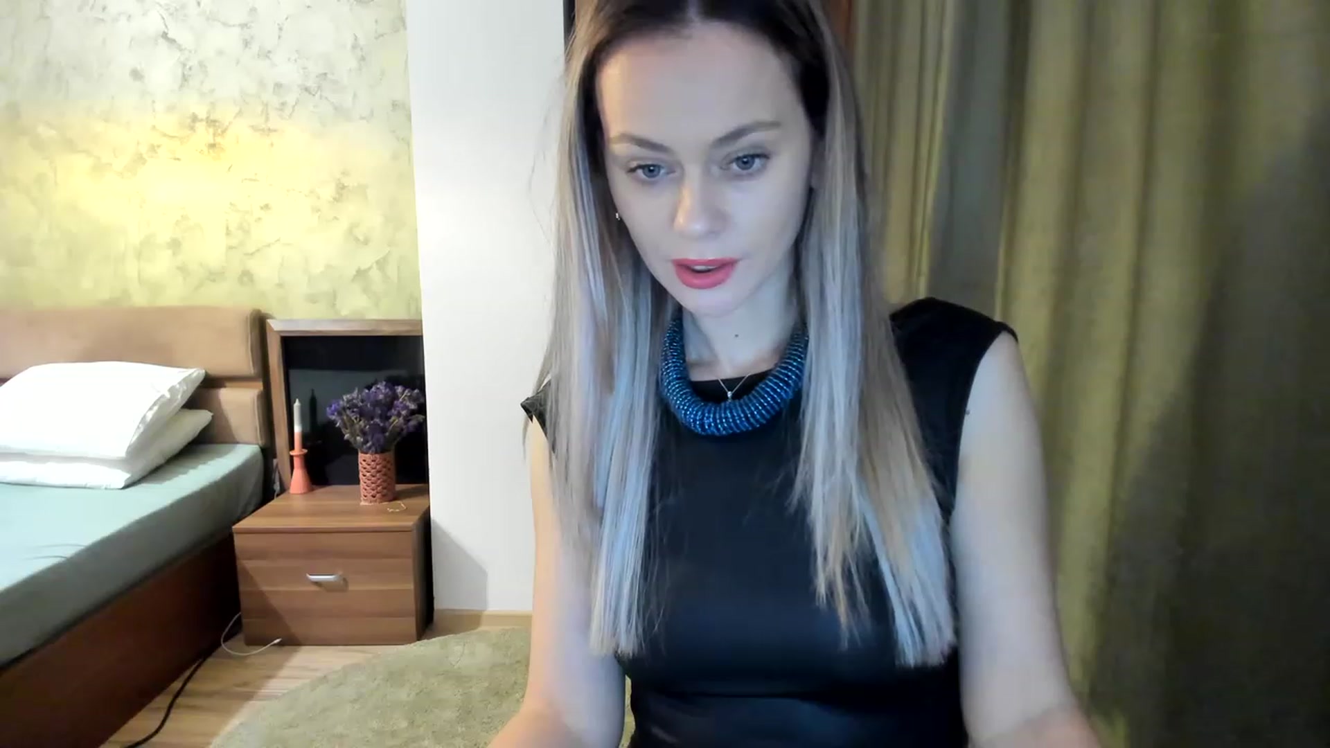 Gallery image thumbnail from DebraPaige's myfreecams stream on, 01/16/2023, 07:03 image 3 of 20