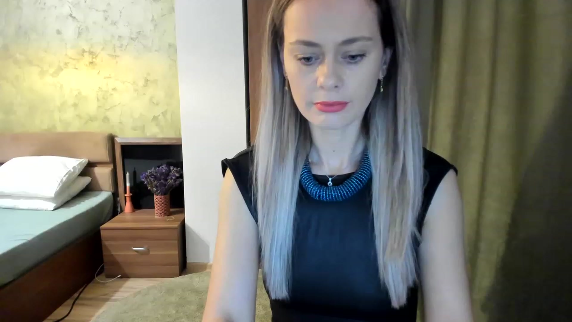 Gallery image thumbnail from DebraPaige's myfreecams stream on, 01/16/2023, 07:03 image 13 of 20