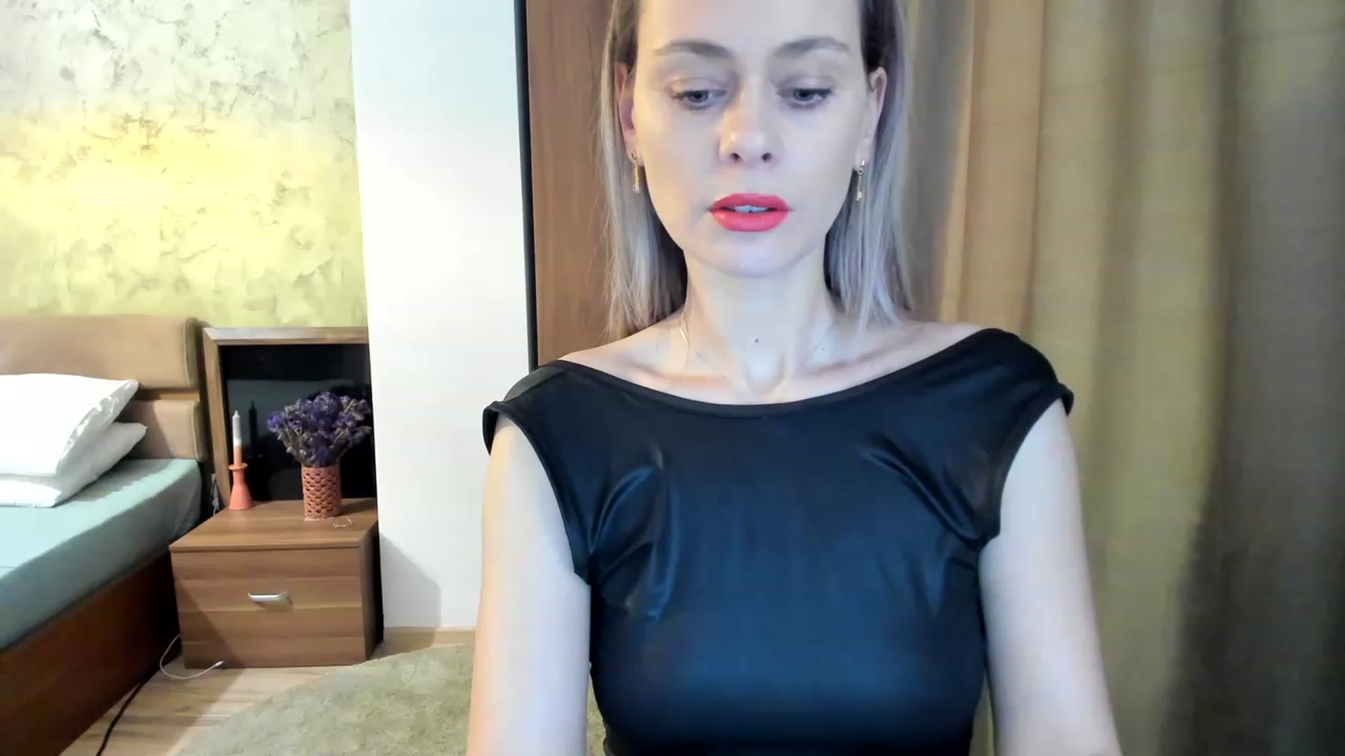Gallery image thumbnail from DebraPaige's myfreecams stream on, 01/16/2023, 09:20 image 2 of 20