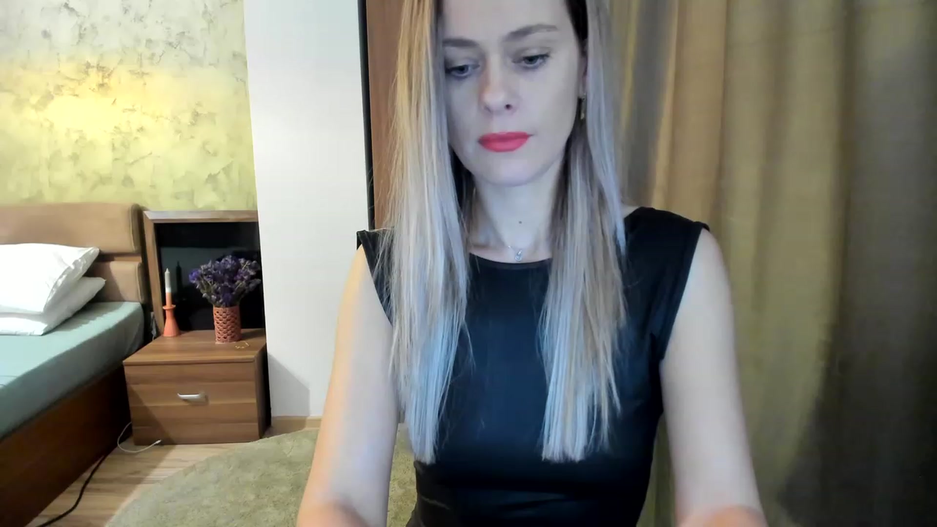 Gallery image thumbnail from DebraPaige's myfreecams stream on, 01/16/2023, 09:20 image 13 of 20