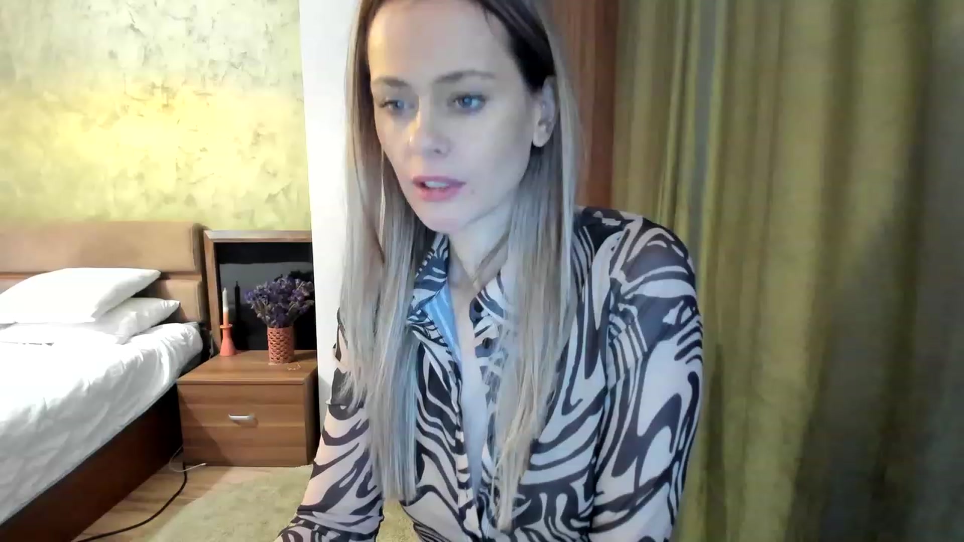 Gallery image thumbnail from DebraPaige's myfreecams stream on, 01/17/2023, 09:34 image 1 of 20