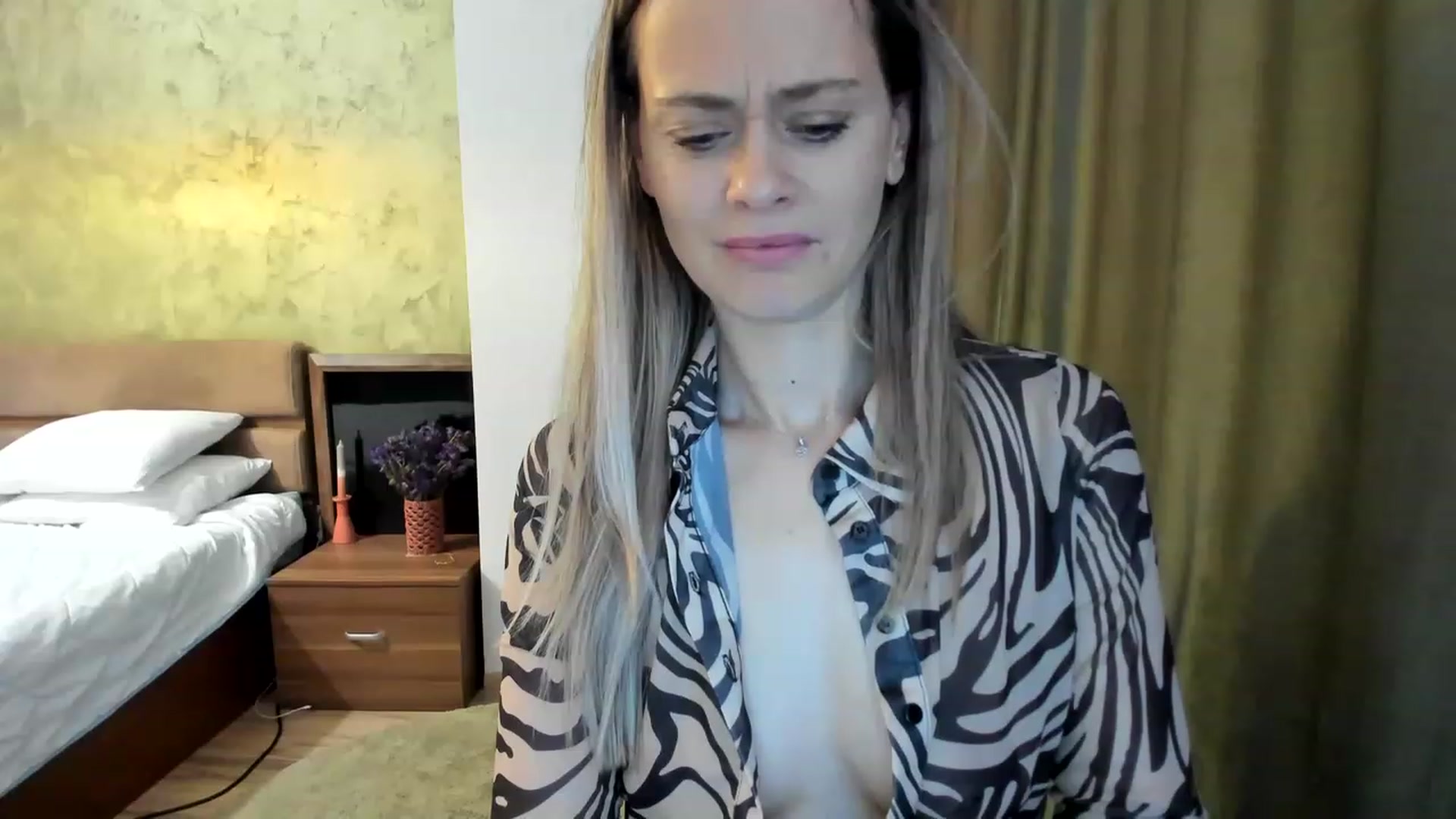 Gallery image thumbnail from DebraPaige's myfreecams stream on, 01/17/2023, 10:13 image 4 of 20