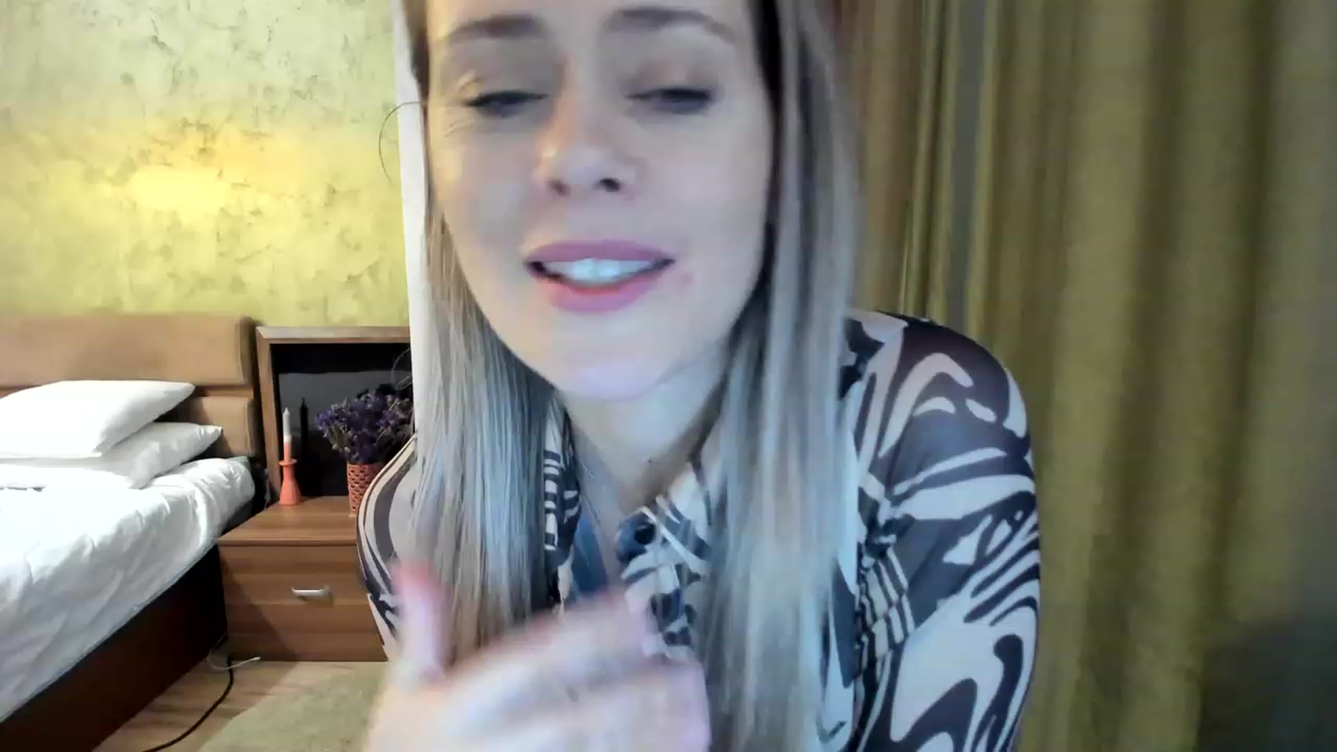 Gallery image thumbnail from DebraPaige's myfreecams stream on, 01/17/2023, 11:06 image 8 of 20