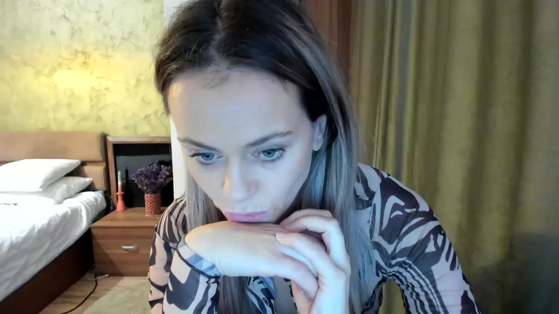 Gallery image thumbnail from DebraPaige's myfreecams stream on, 01/17/2023, 11:06 image 6 of 20