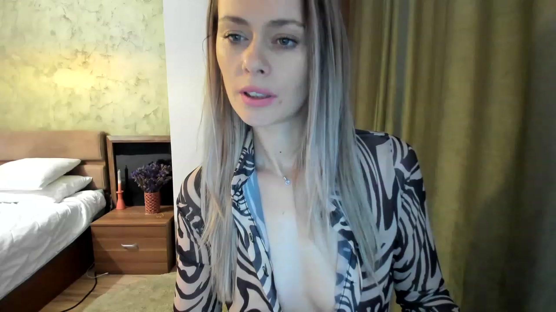 Gallery image thumbnail from DebraPaige's myfreecams stream on, 01/17/2023, 11:06 image 17 of 20