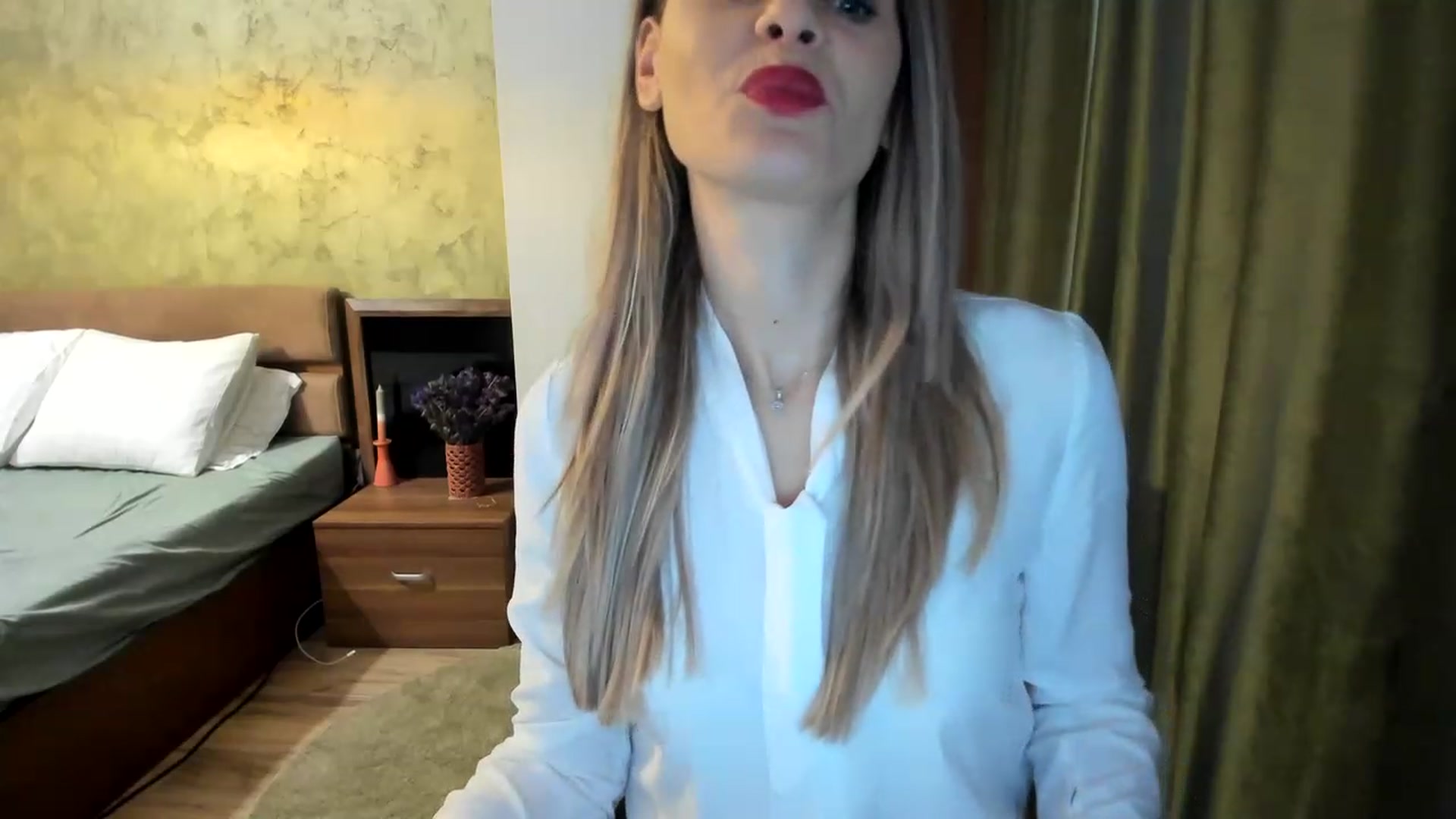 Gallery image thumbnail from DebraPaige's myfreecams stream on, 01/18/2023, 08:51 image 12 of 20