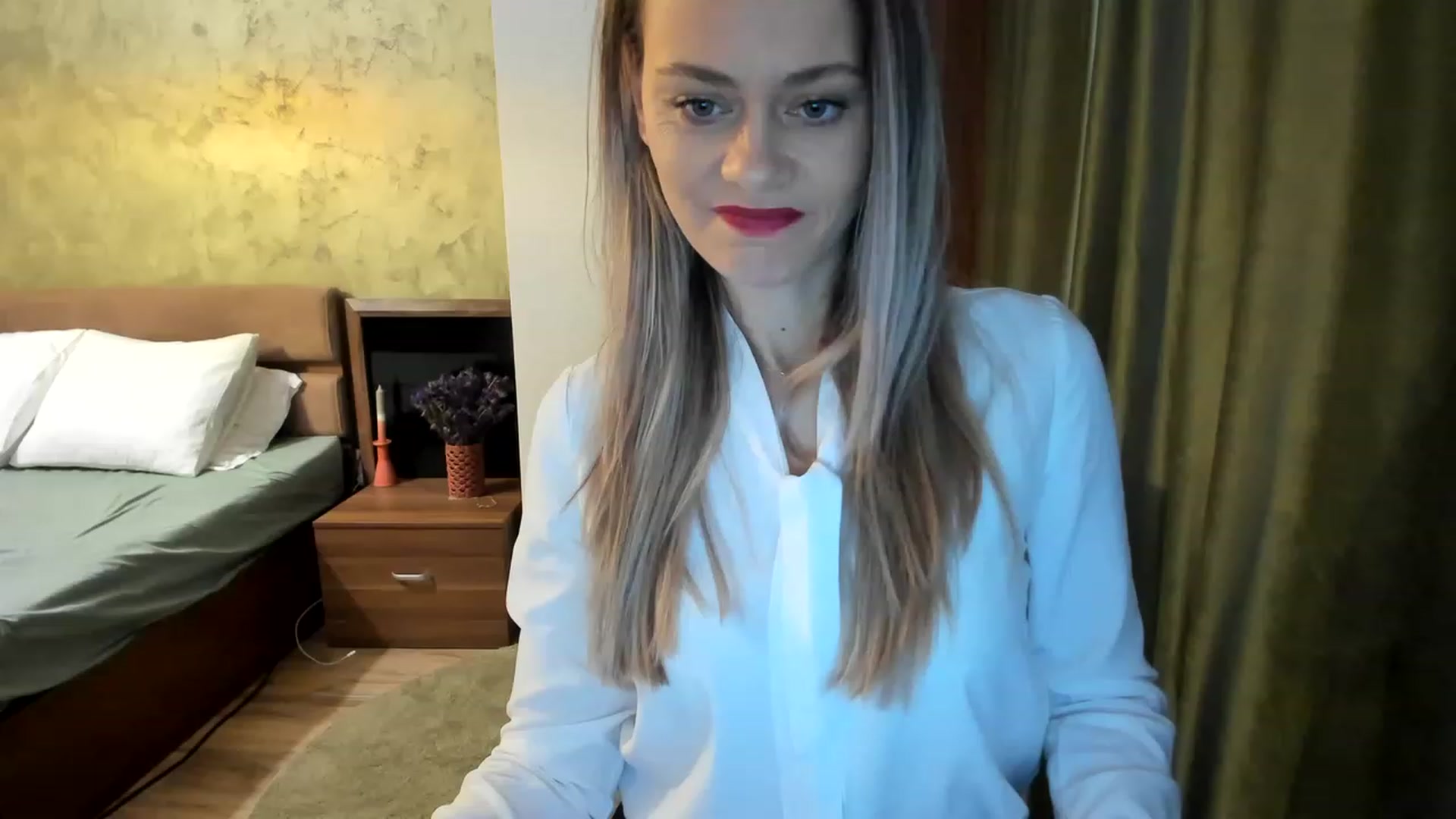 Gallery image thumbnail from DebraPaige's myfreecams stream on, 01/18/2023, 08:51 image 13 of 20
