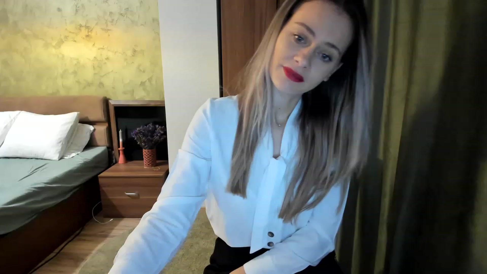 Gallery image thumbnail from DebraPaige's myfreecams stream on, 01/18/2023, 08:51 image 9 of 20