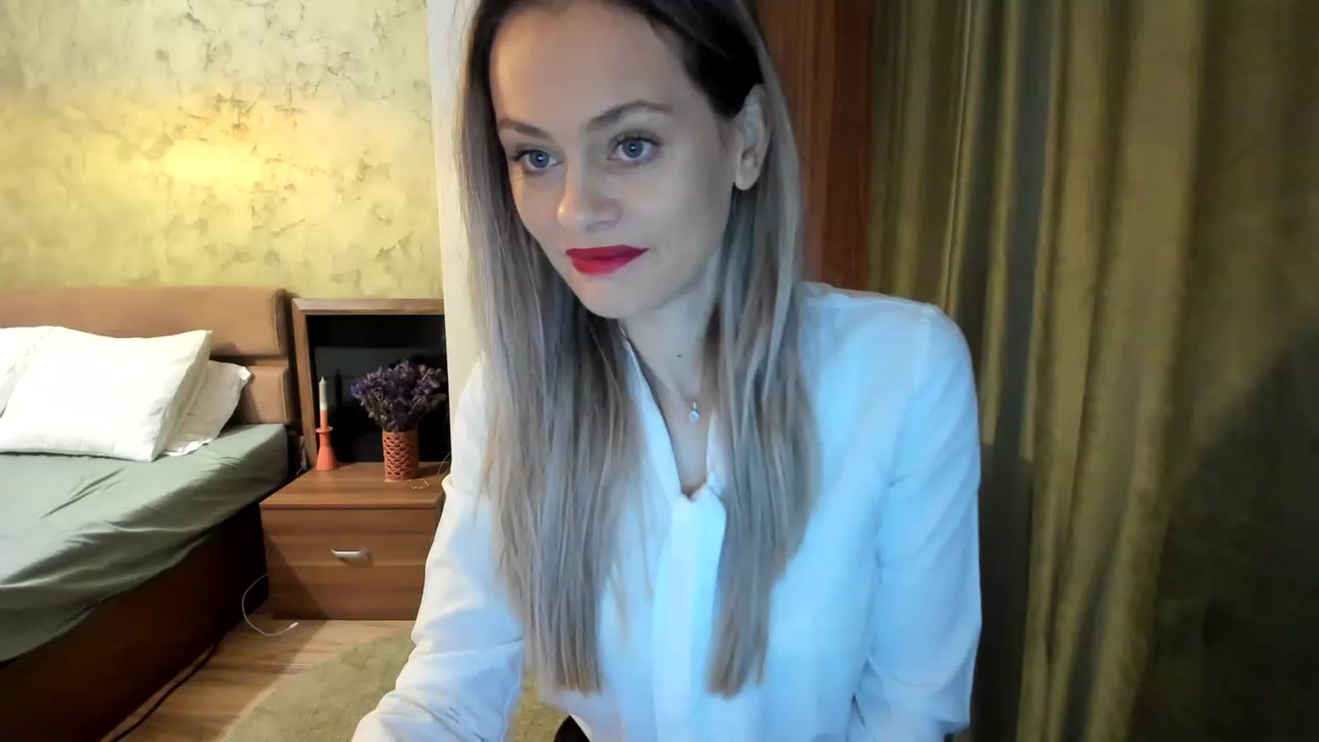 Gallery image thumbnail from DebraPaige's myfreecams stream on, 01/18/2023, 08:51 image 7 of 20