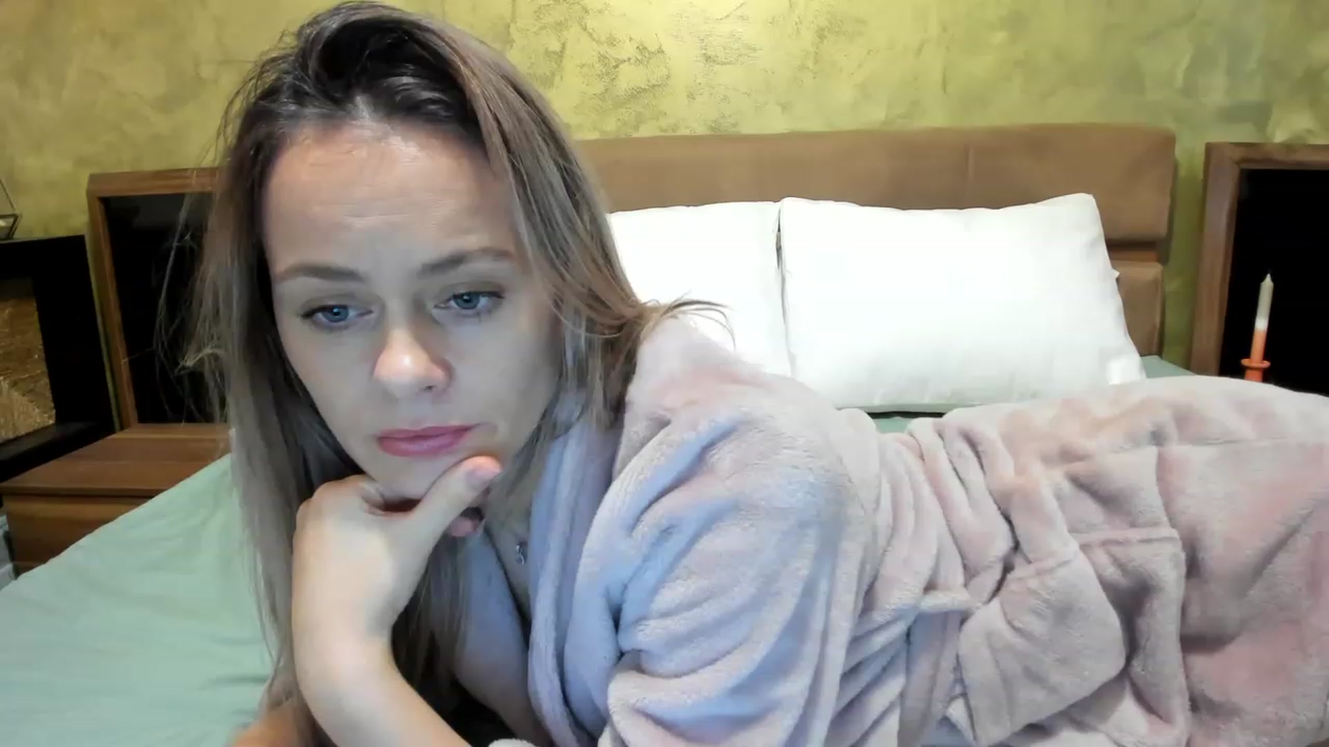 Gallery image thumbnail from DebraPaige's myfreecams stream on, 01/18/2023, 12:07 image 16 of 20