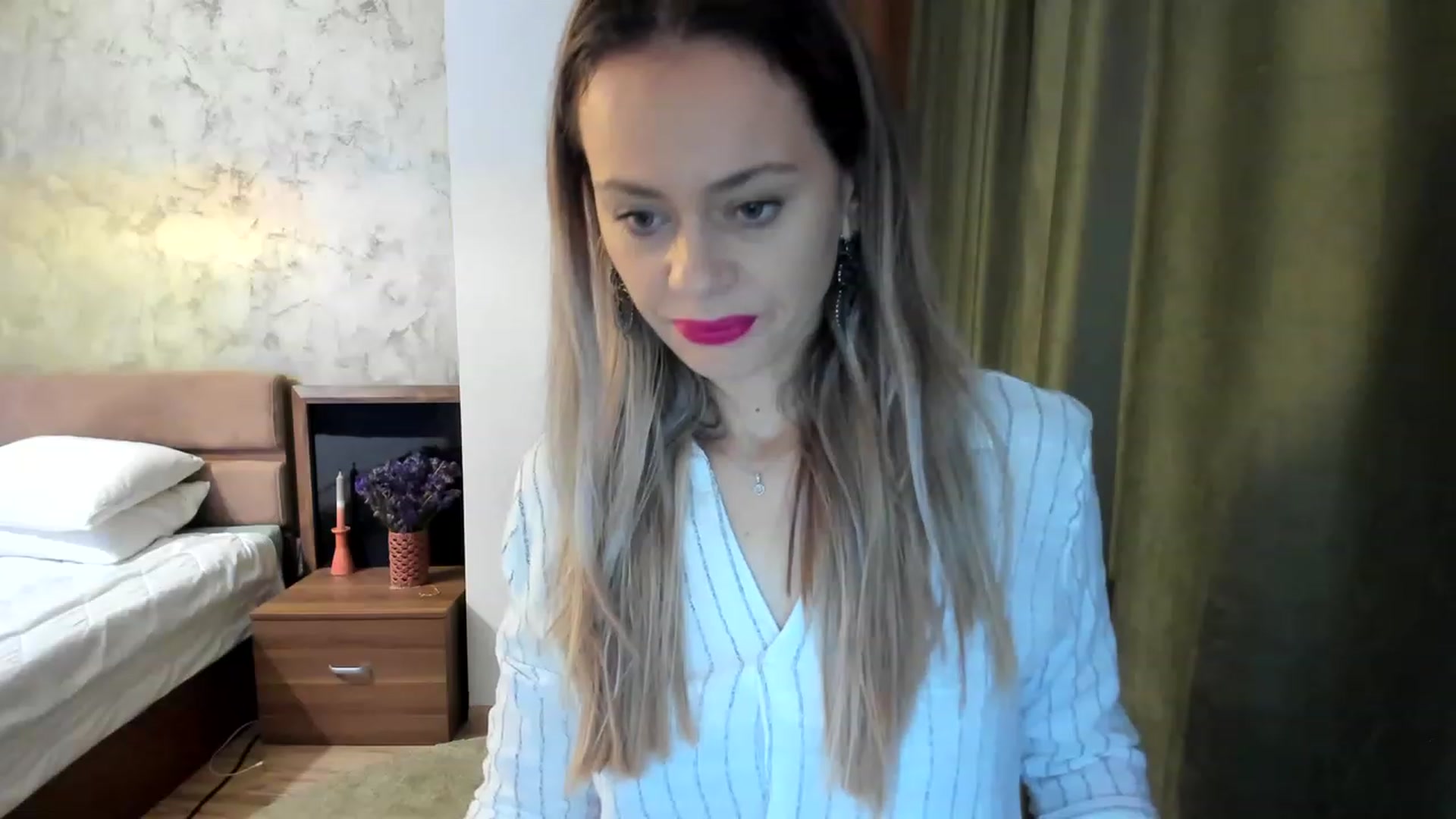 Gallery image thumbnail from DebraPaige's myfreecams stream on, 01/19/2023, 10:44 image 3 of 20