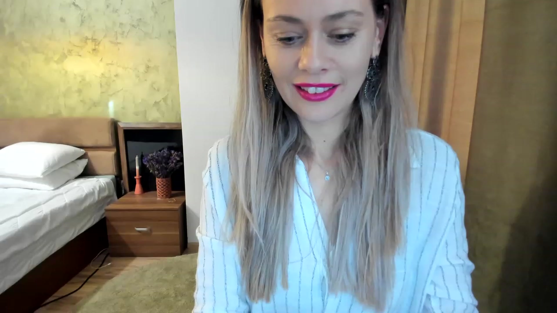 Gallery image thumbnail from DebraPaige's myfreecams stream on, 01/19/2023, 10:44 image 11 of 20