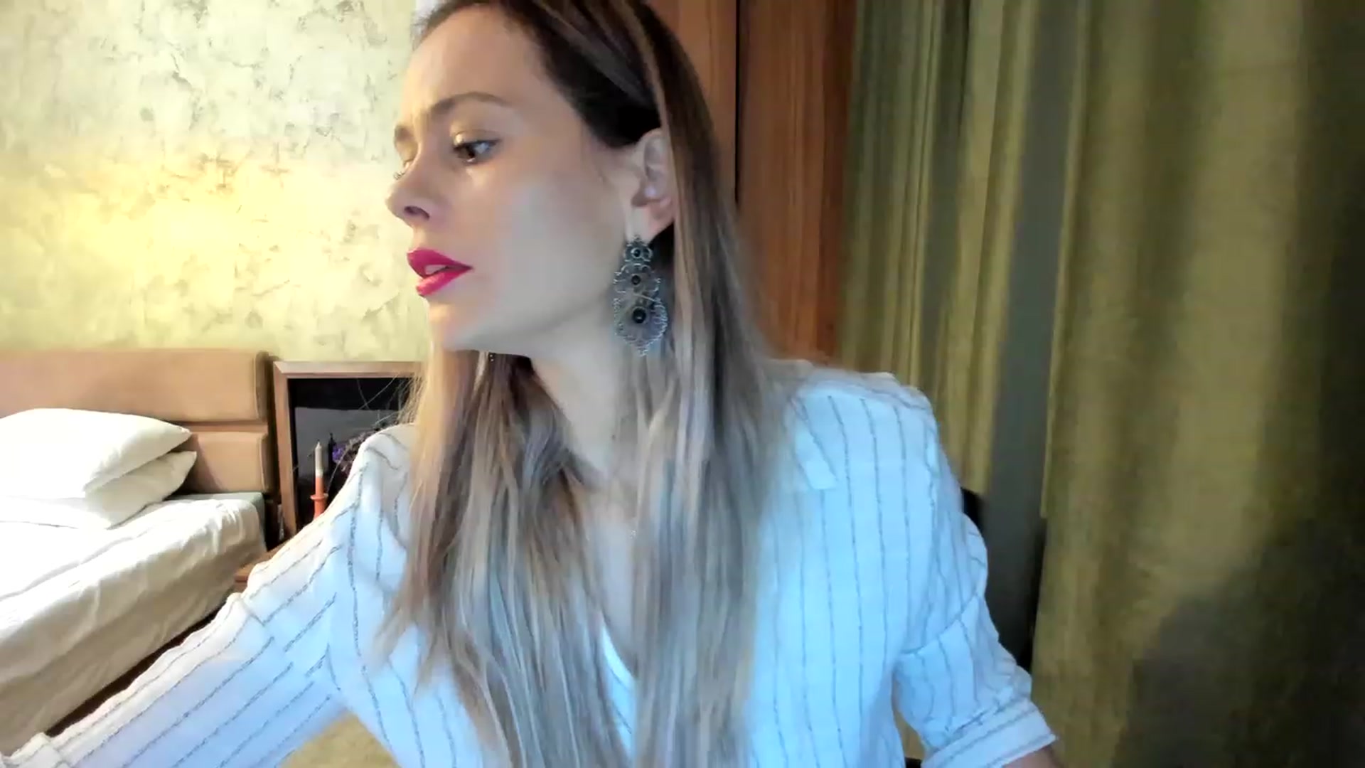 Gallery image thumbnail from DebraPaige's myfreecams stream on, 01/19/2023, 10:44 image 2 of 20