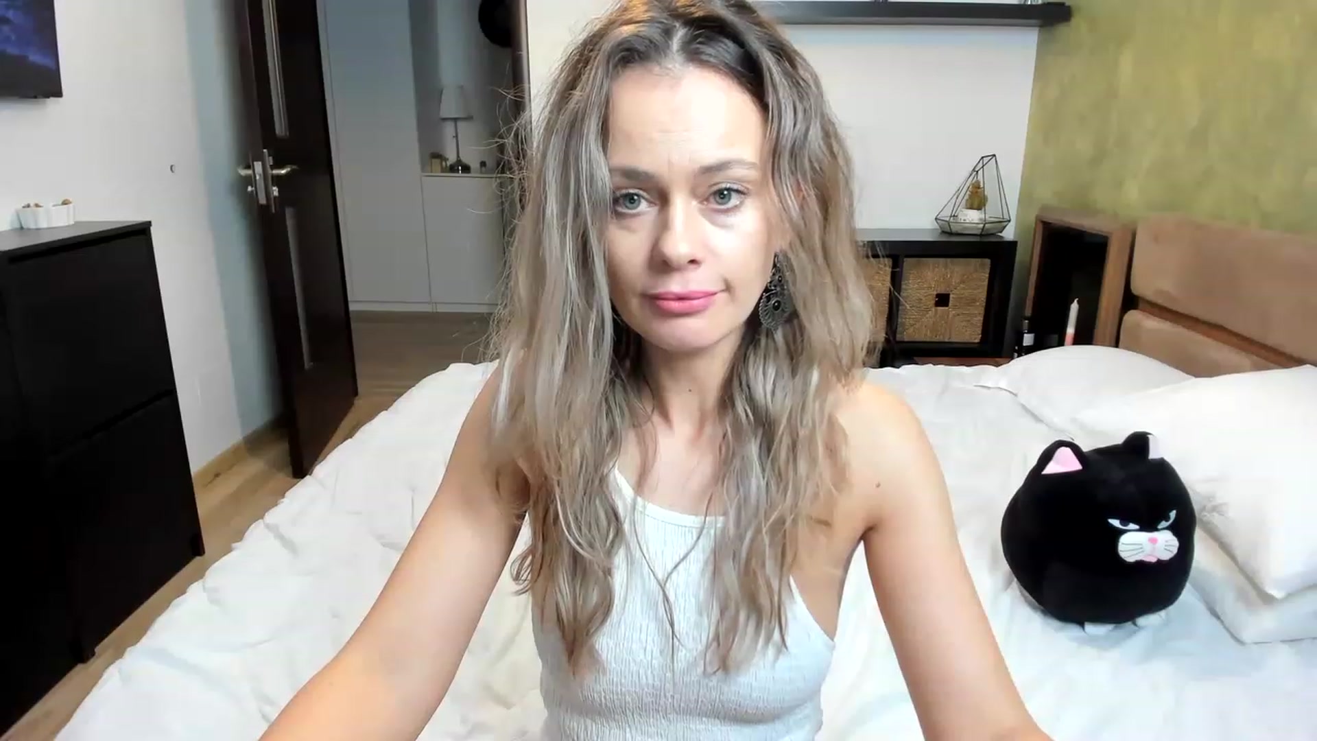 Gallery image thumbnail from DebraPaige's myfreecams stream on, 01/26/2023, 07:50 image 20 of 20