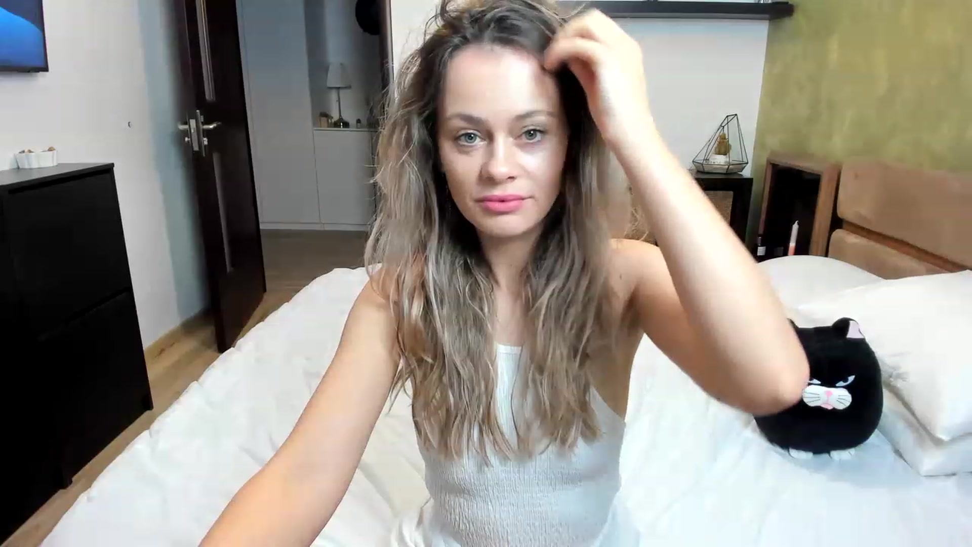 Gallery image thumbnail from DebraPaige's myfreecams stream on, 01/26/2023, 07:50 image 15 of 20