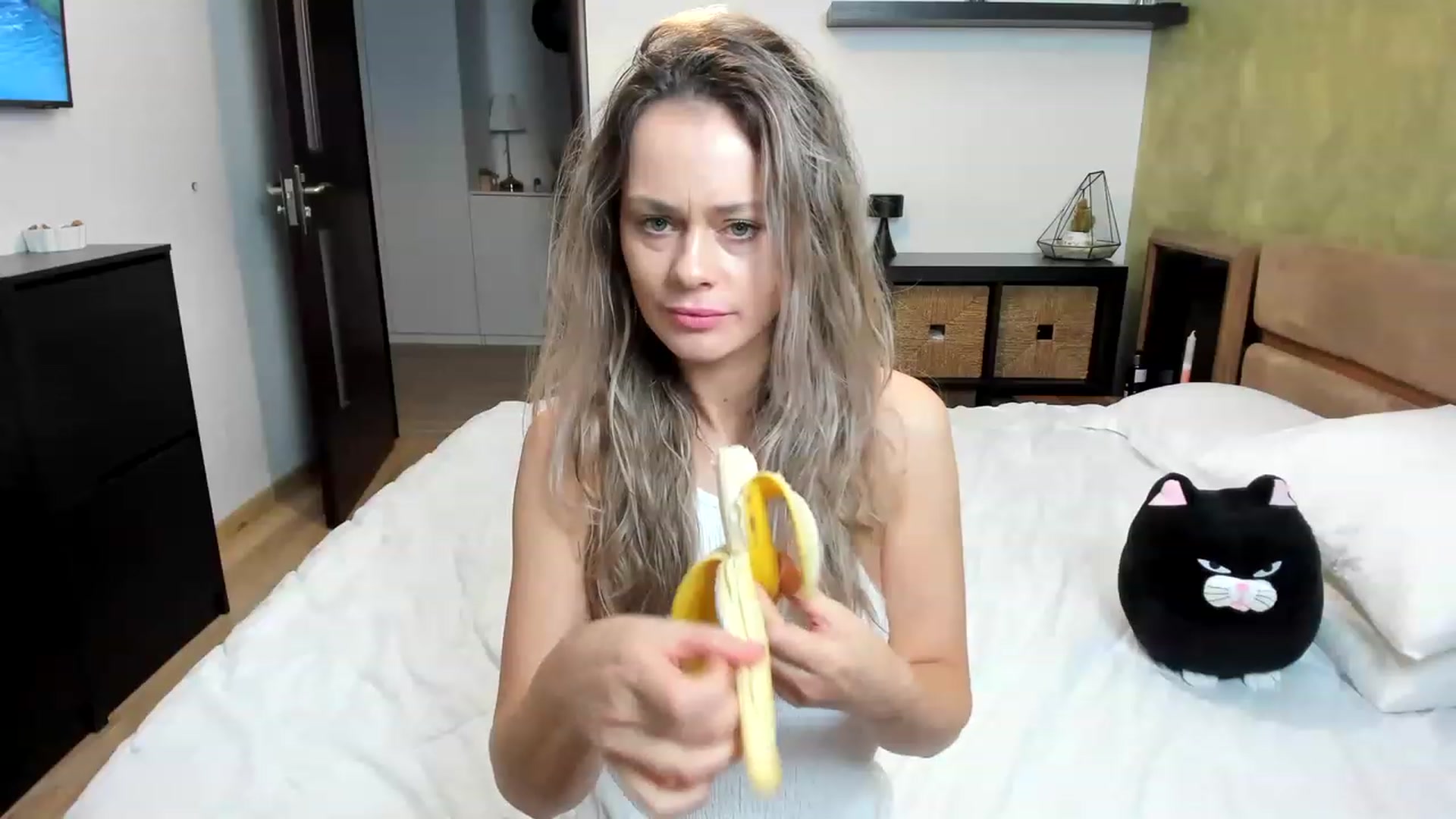 Gallery image thumbnail from DebraPaige's myfreecams stream on, 01/26/2023, 07:50 image 16 of 20