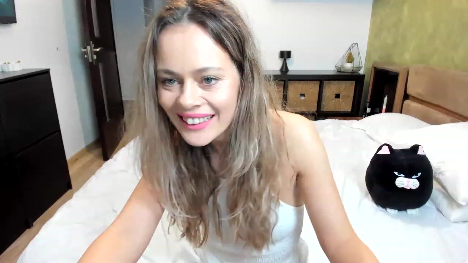 Gallery image thumbnail from DebraPaige's myfreecams stream on, 01/26/2023, 07:50 image 2 of 20