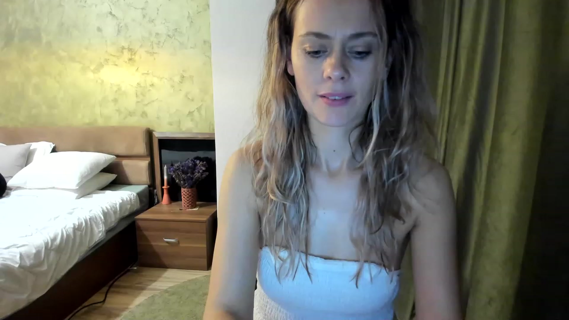 Gallery image thumbnail from DebraPaige's myfreecams stream on, 01/26/2023, 14:19 image 14 of 20
