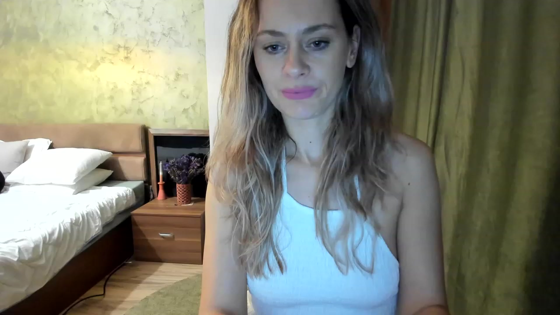 Gallery image thumbnail from DebraPaige's myfreecams stream on, 01/26/2023, 14:19 image 1 of 20