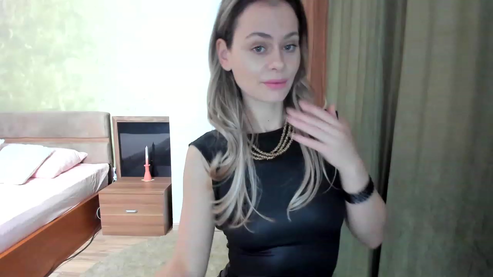 Gallery image thumbnail from DebraPaige's myfreecams stream on, 01/30/2023, 08:30 image 17 of 20