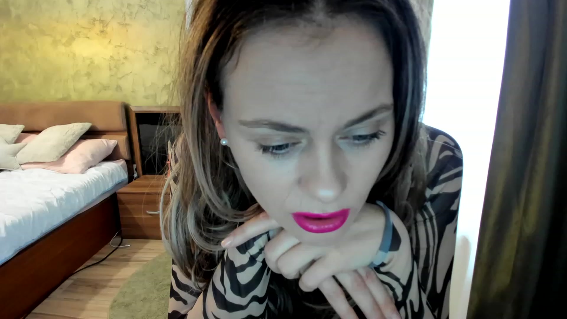 Gallery image thumbnail from DebraPaige's myfreecams stream on, 02/06/2023, 09:06 image 13 of 20