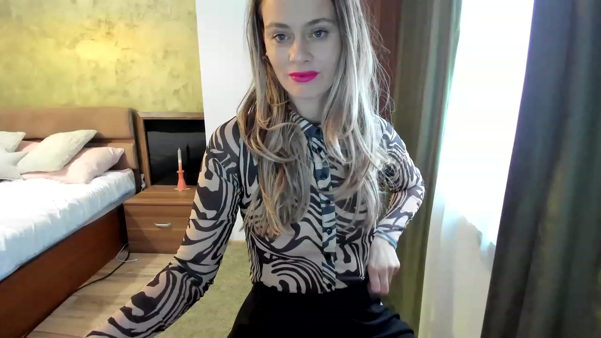 Gallery image thumbnail from DebraPaige's myfreecams stream on, 02/06/2023, 09:06 image 15 of 20