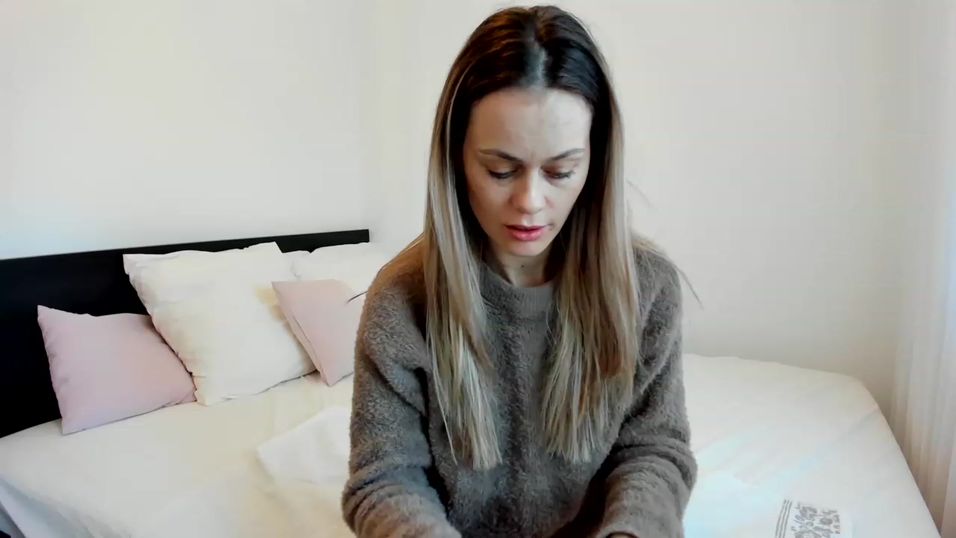 Gallery image thumbnail from DebraPaige's myfreecams stream on, 02/09/2023, 07:01 image 10 of 20